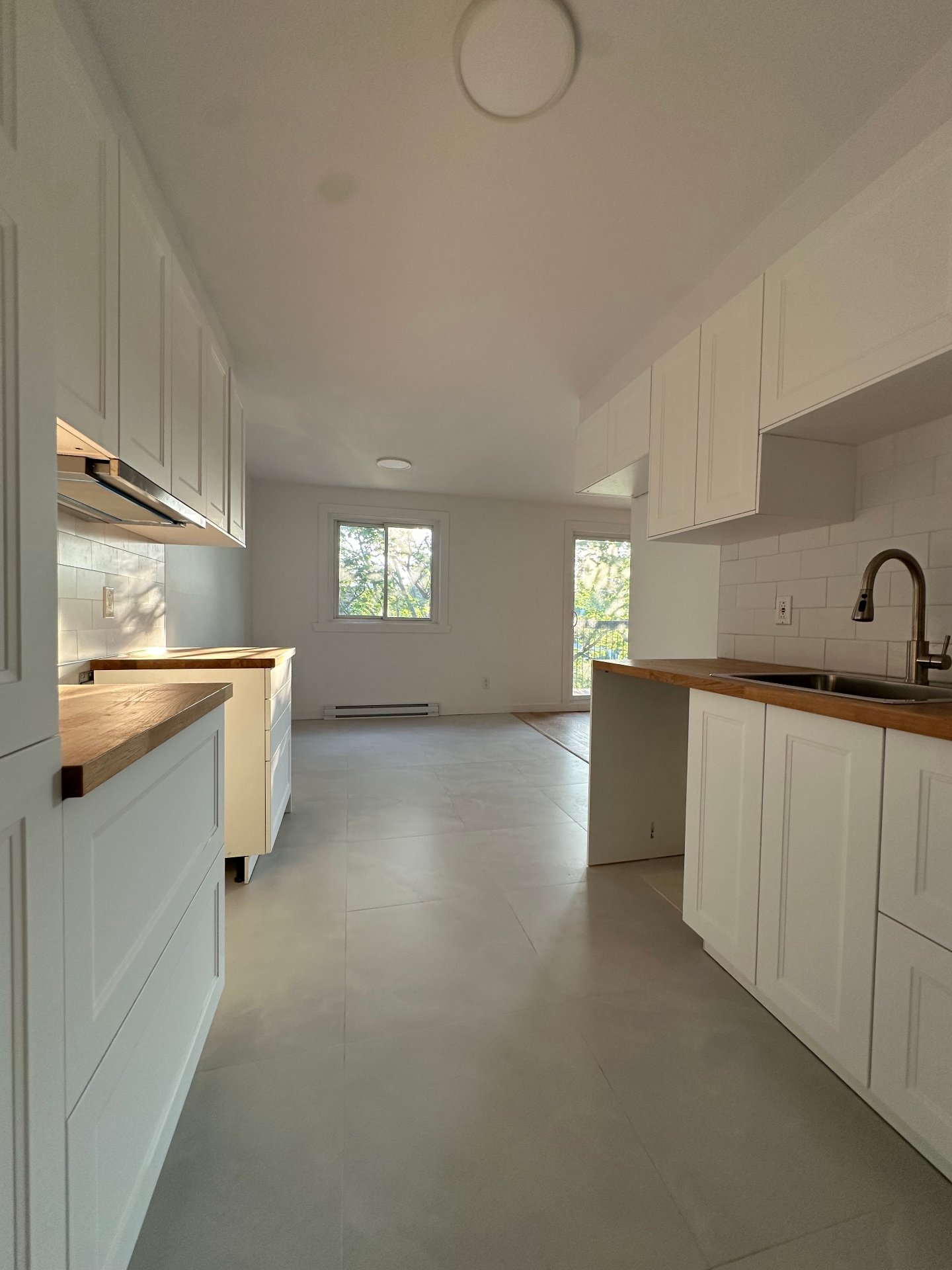 MLS: 26841231