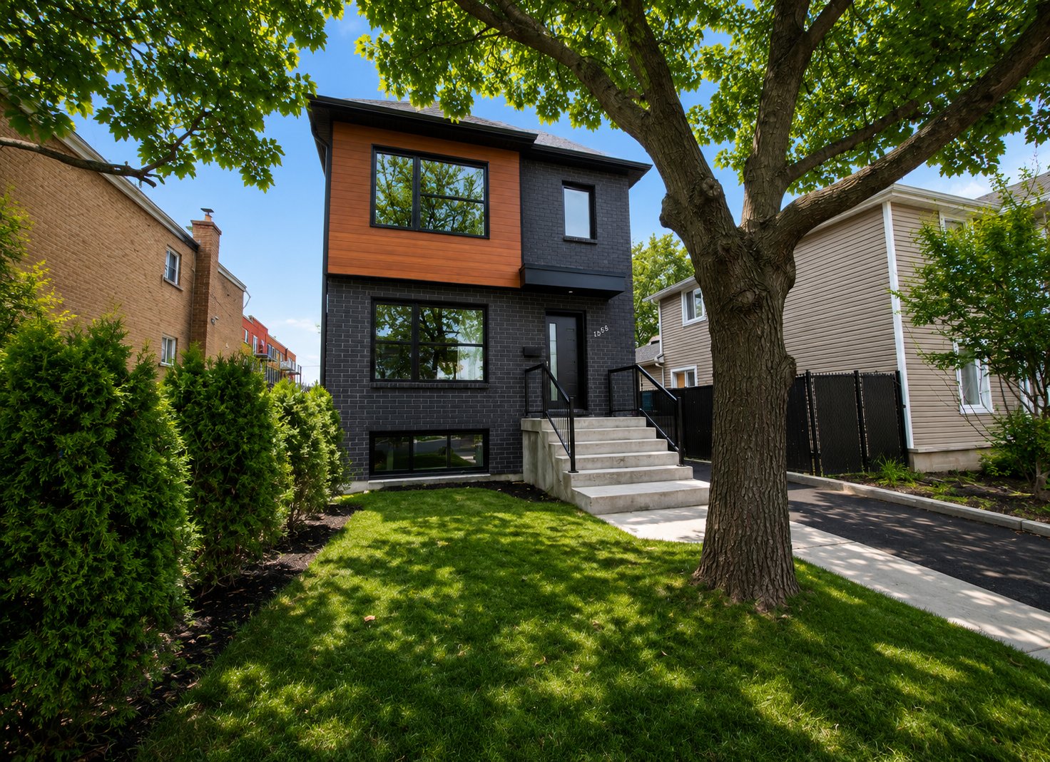 MLS: 16190487