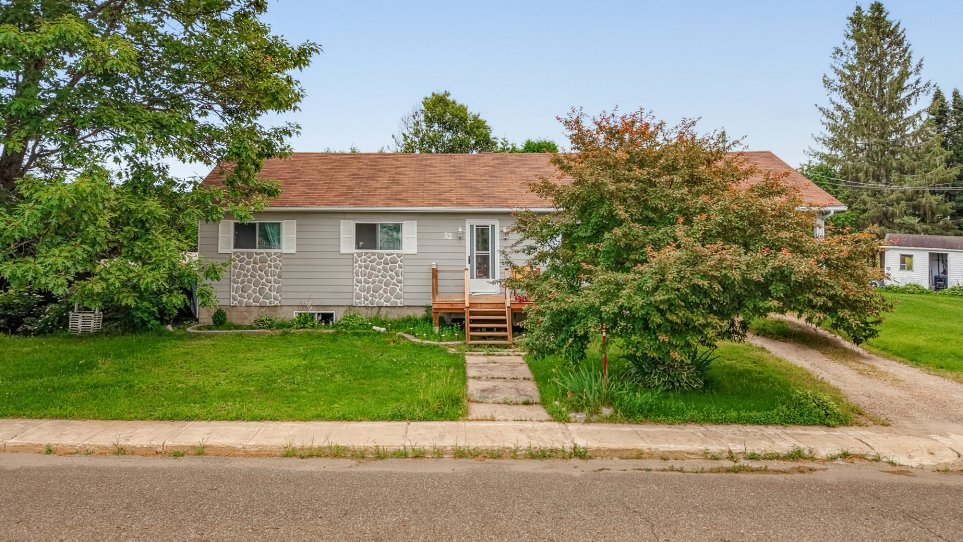 MLS: 18225794