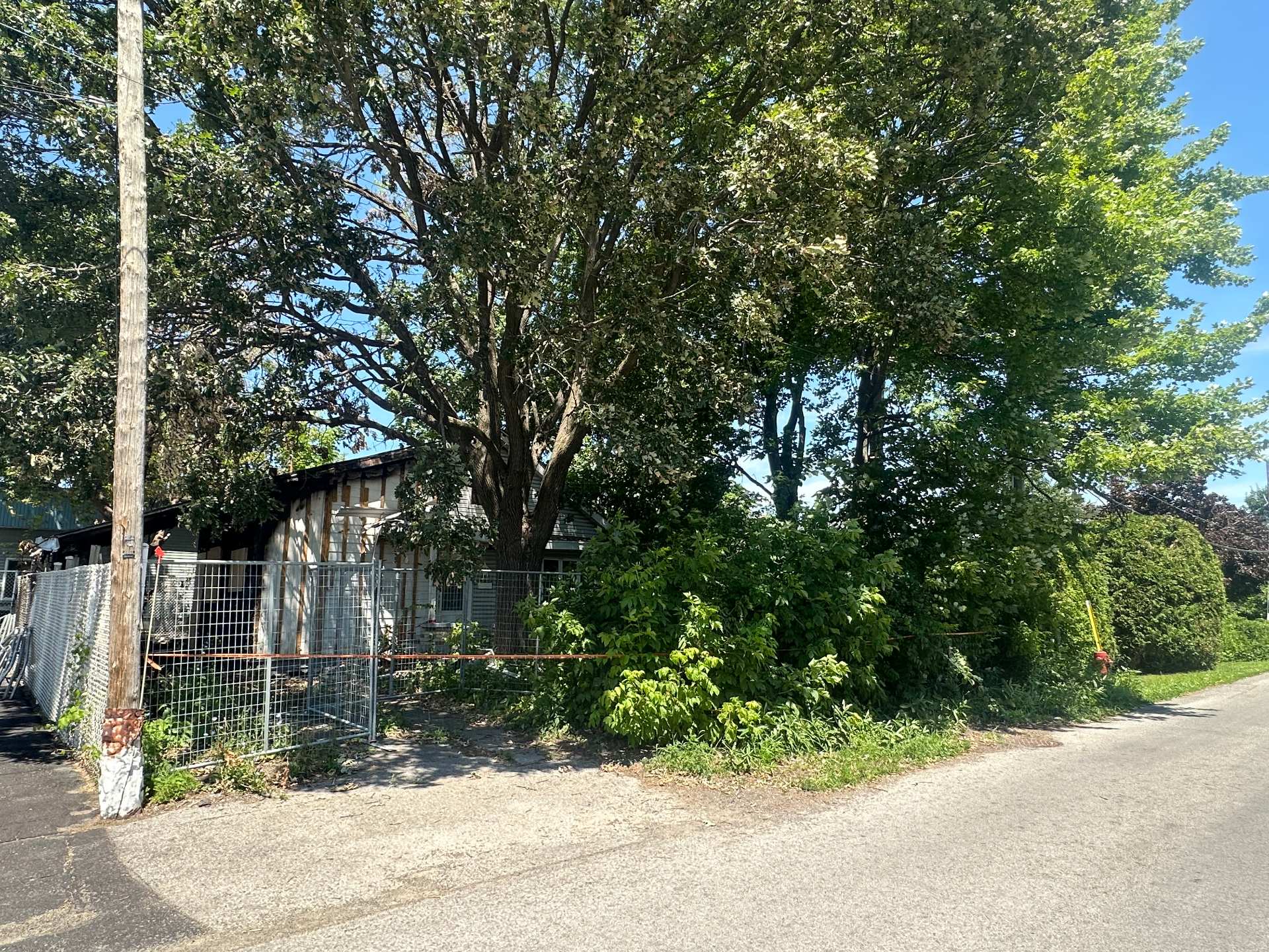 MLS: 28222995