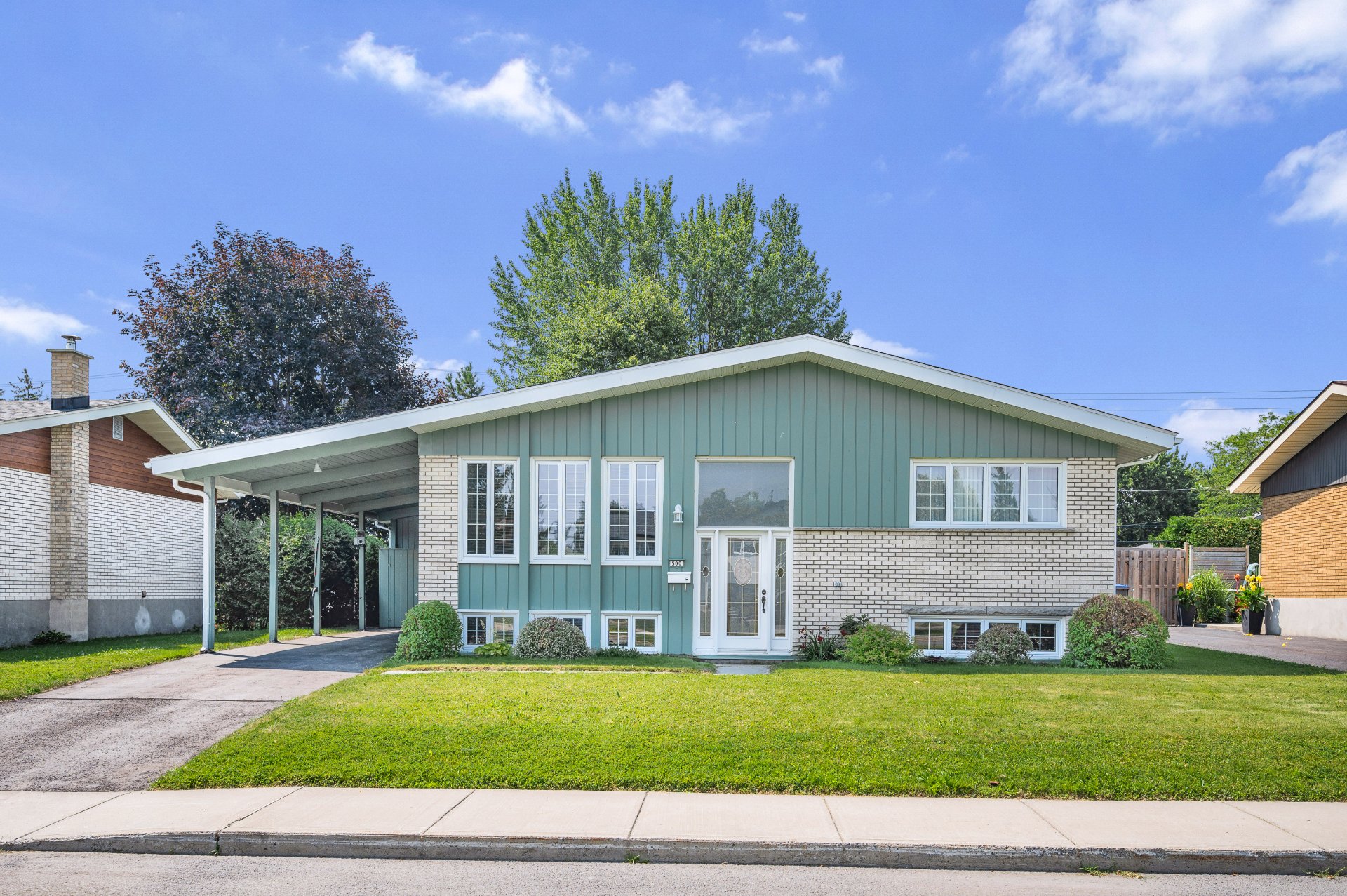 MLS: 15663613