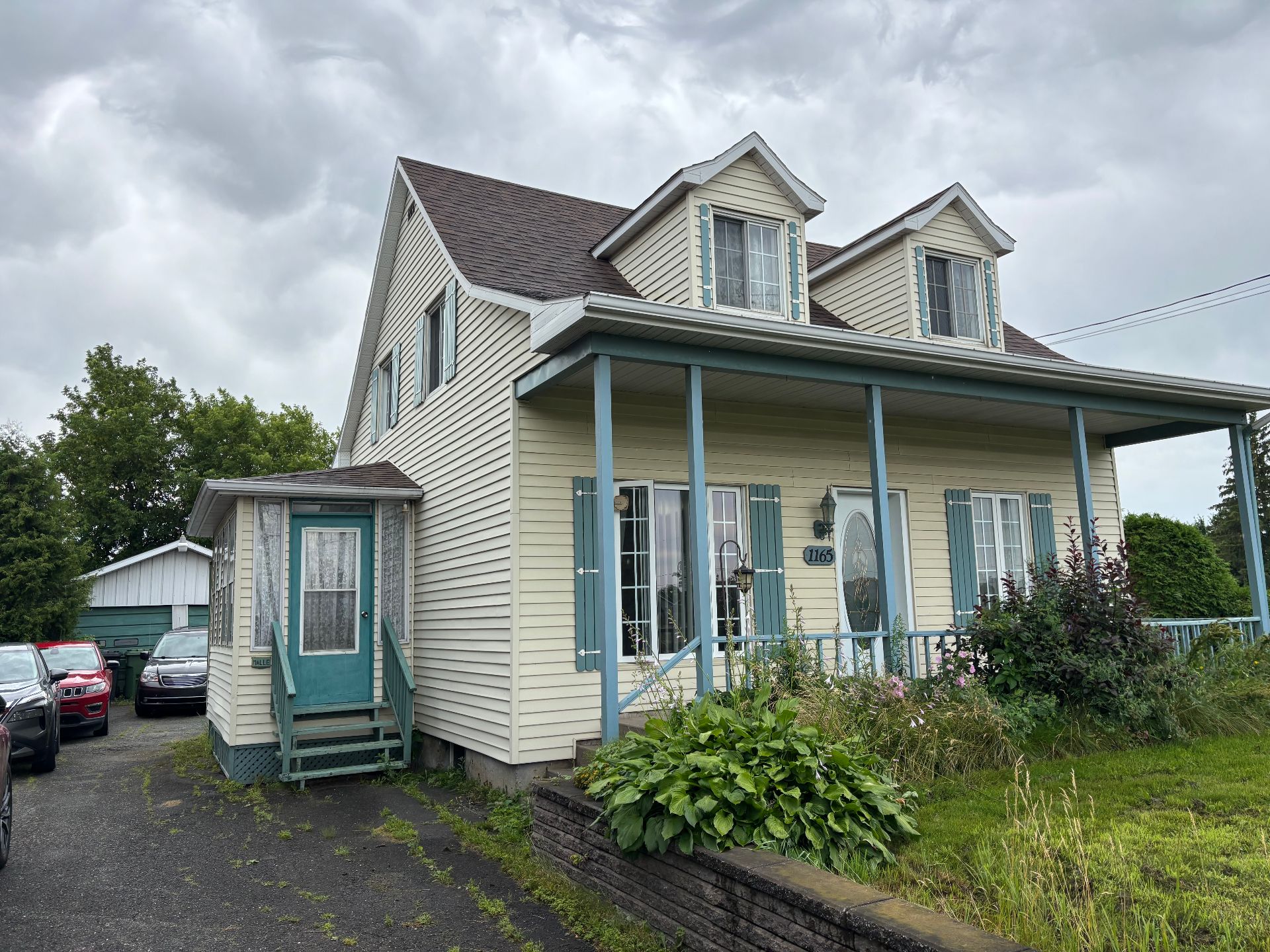 MLS: 25927949