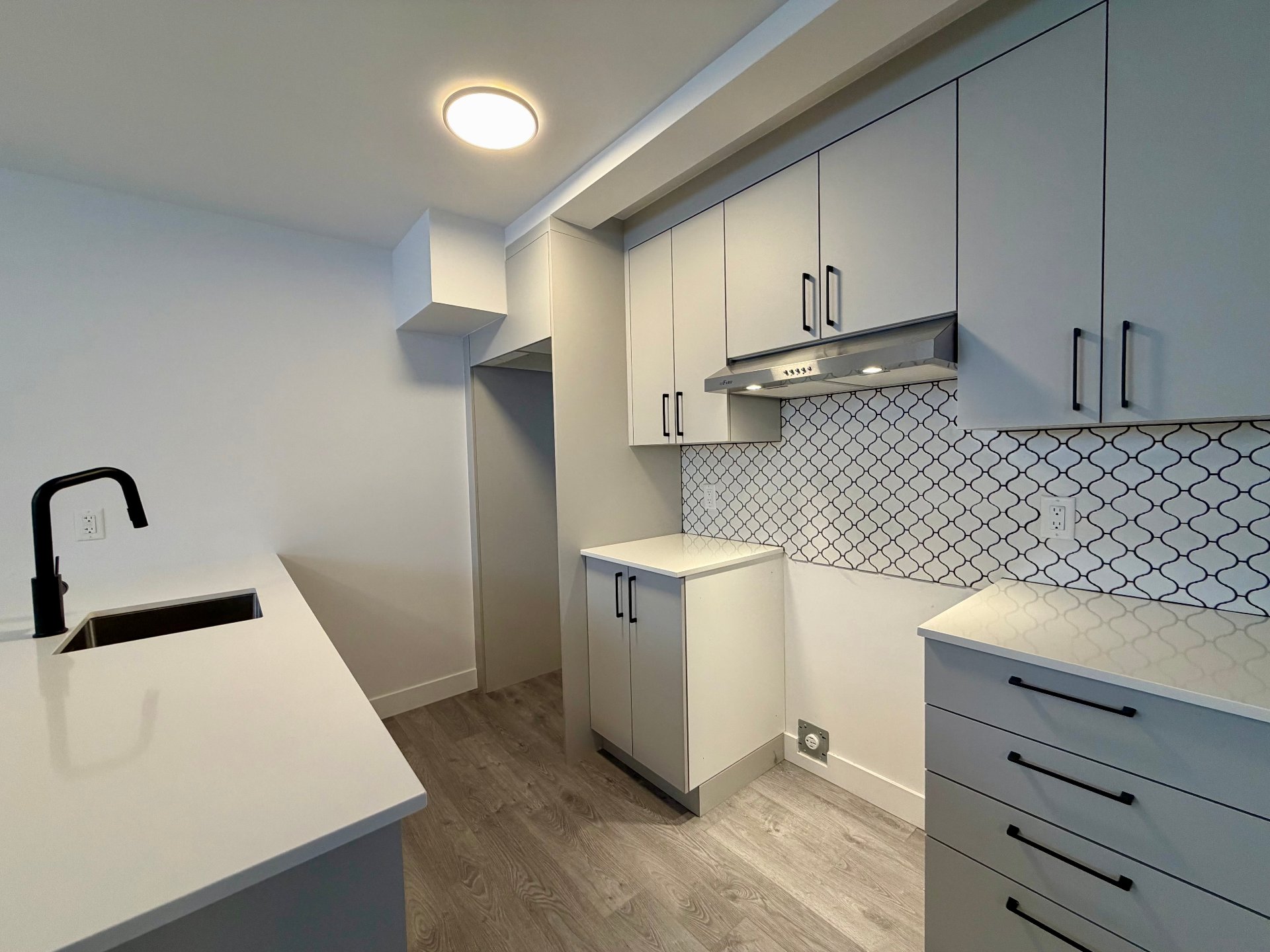 MLS: 10298226