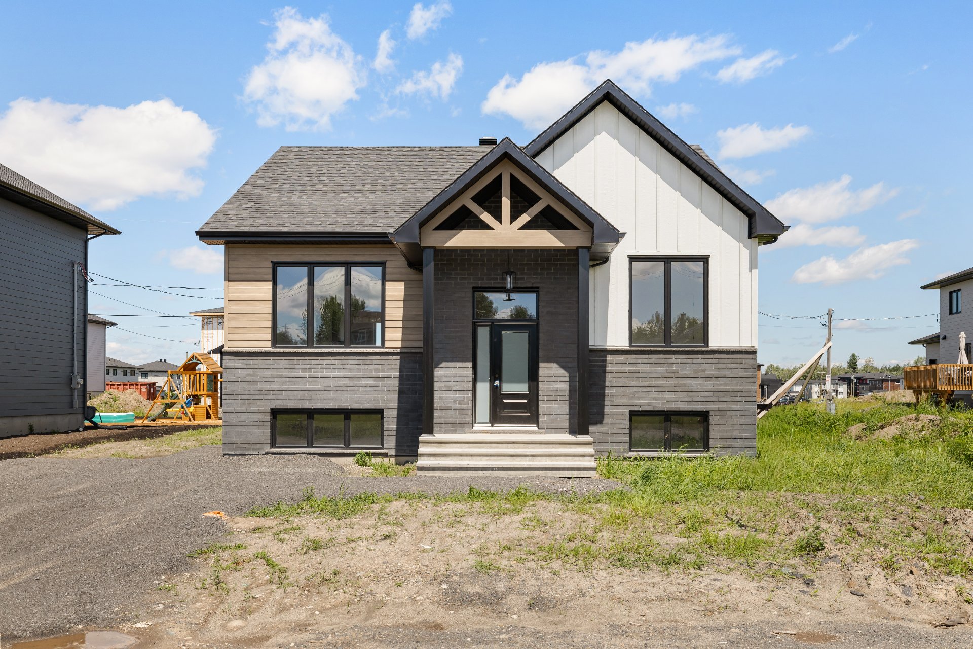 MLS: 10461551