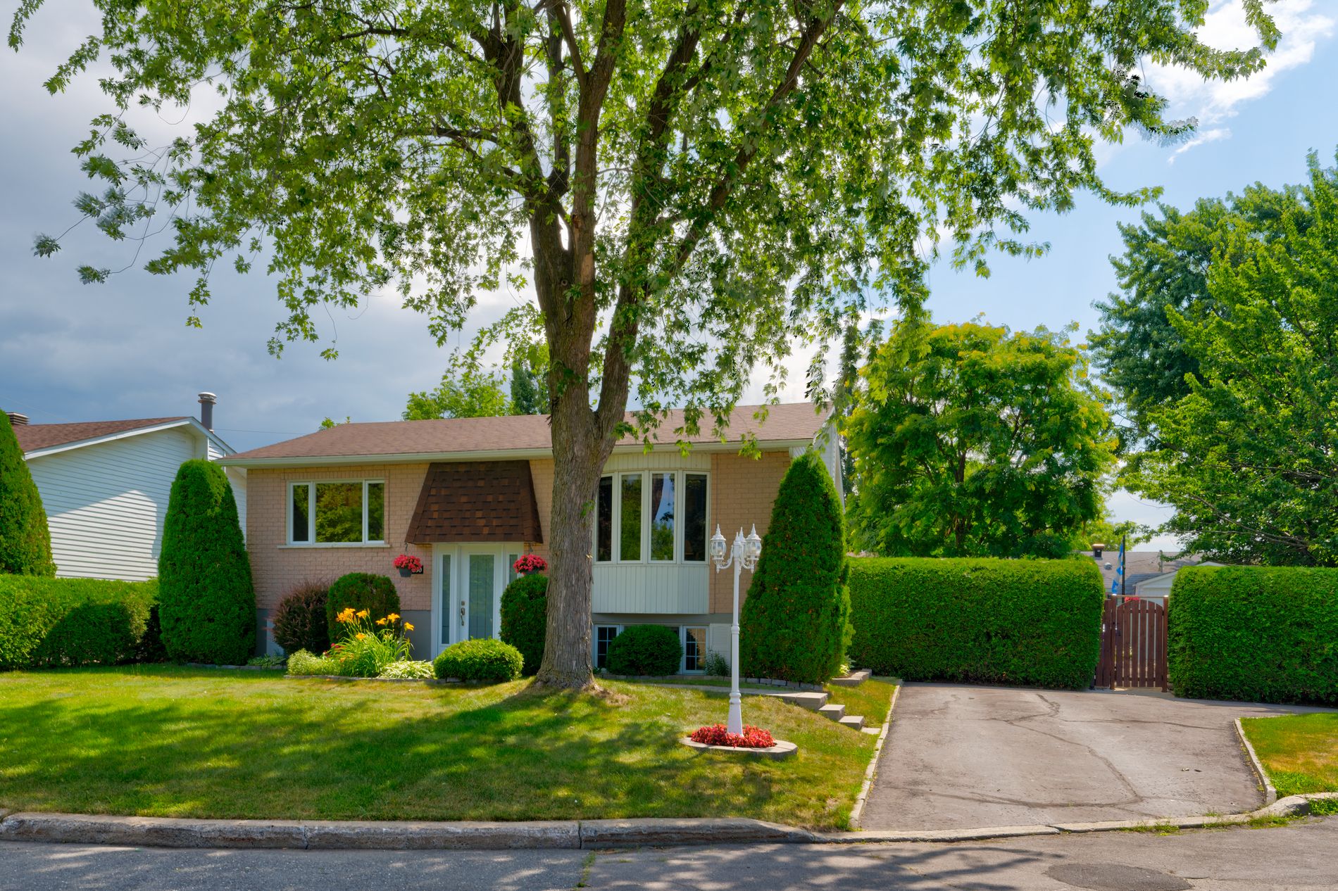 MLS: 17643280