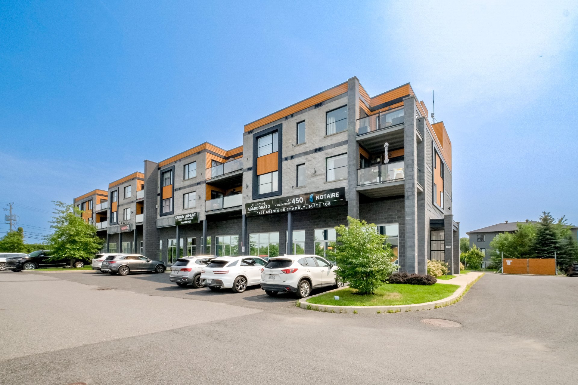 MLS: 27544151