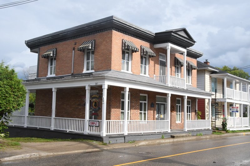 MLS: 19125846