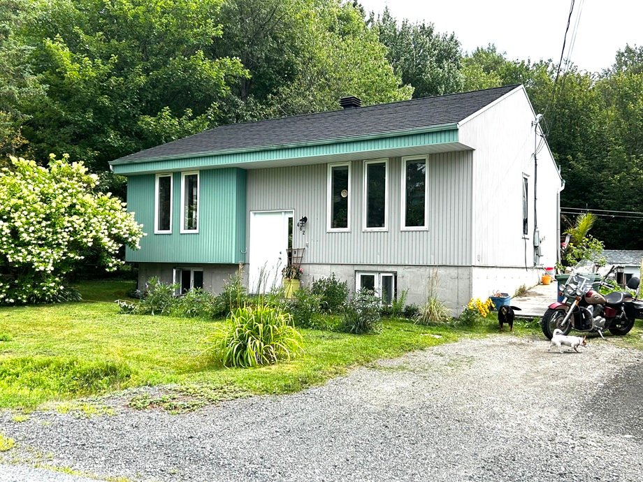 MLS: 22157157