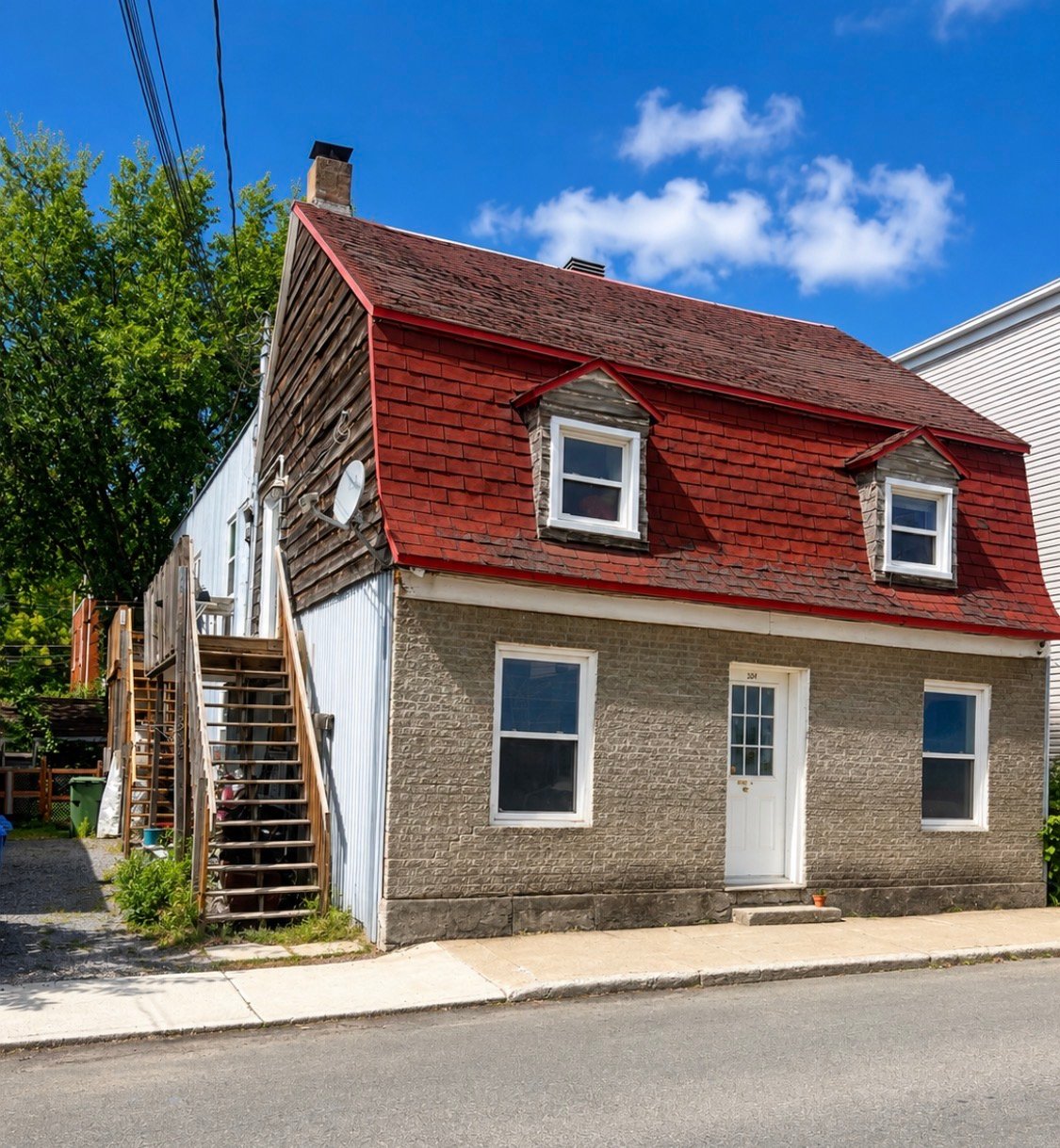 MLS: 23775450