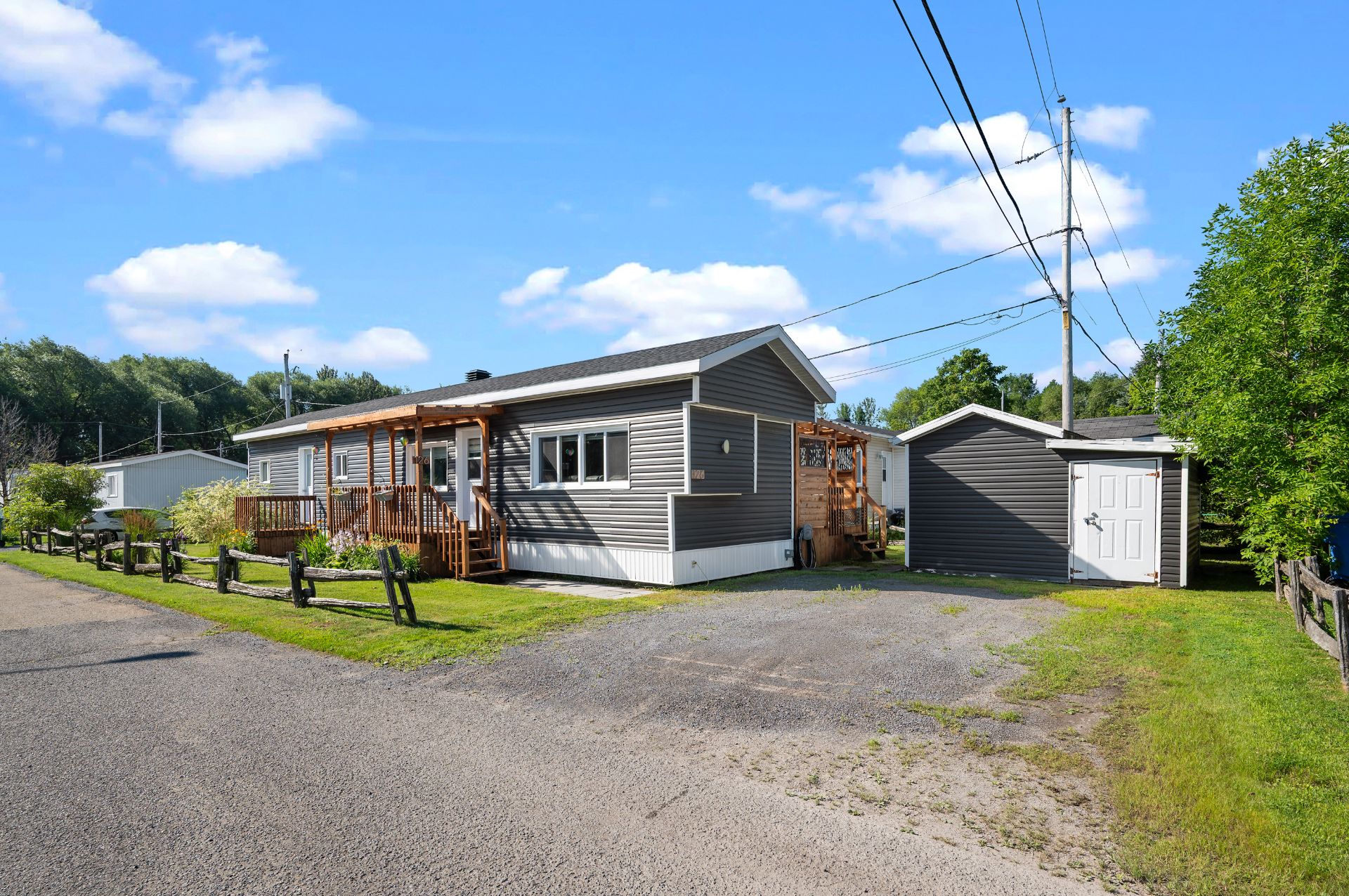 MLS: 23499964