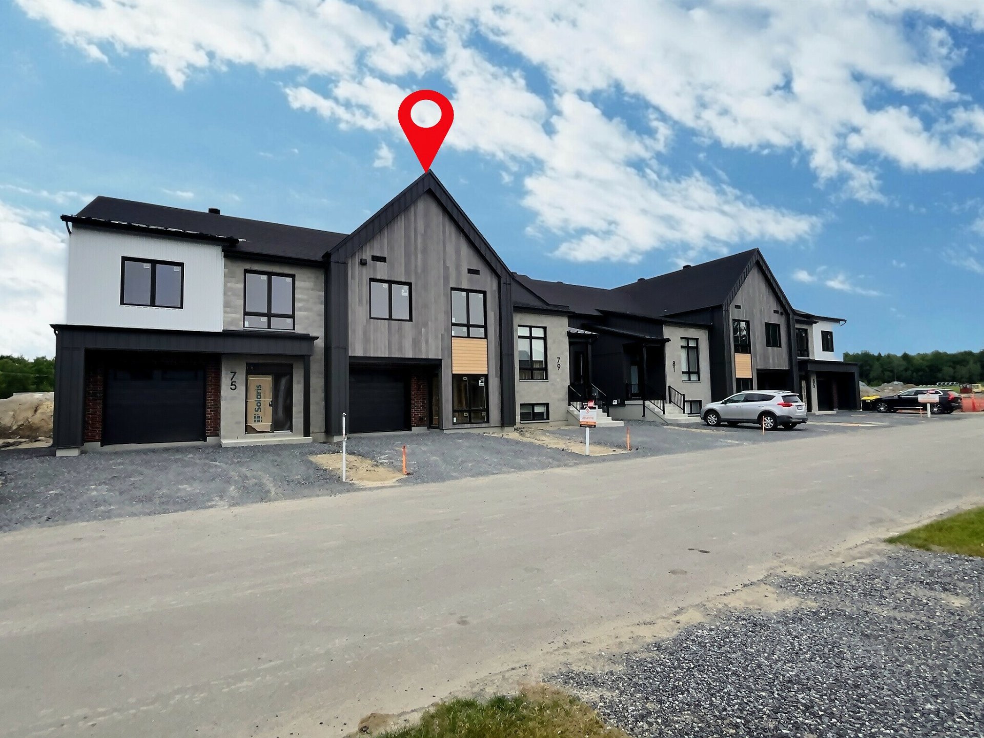 MLS: 9375496