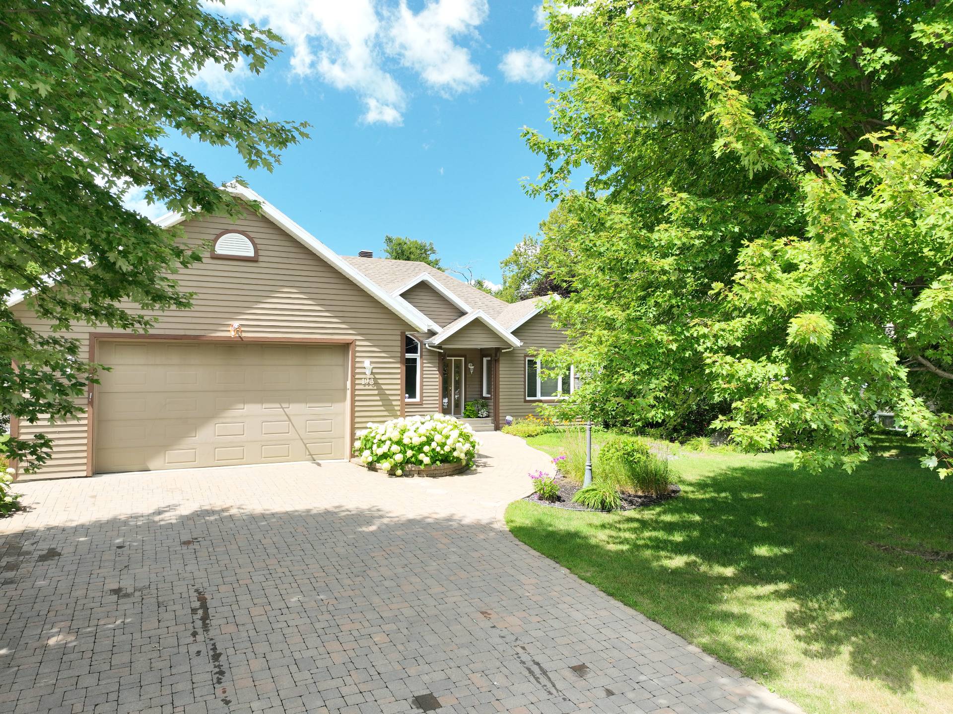 MLS: 17946154