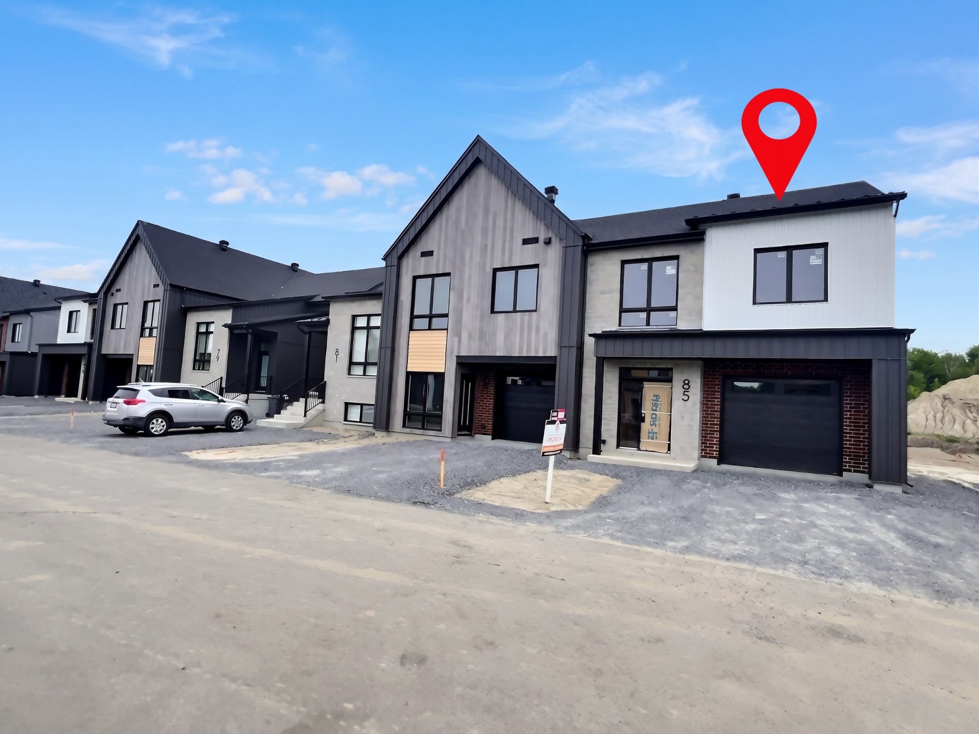 MLS: 28458161