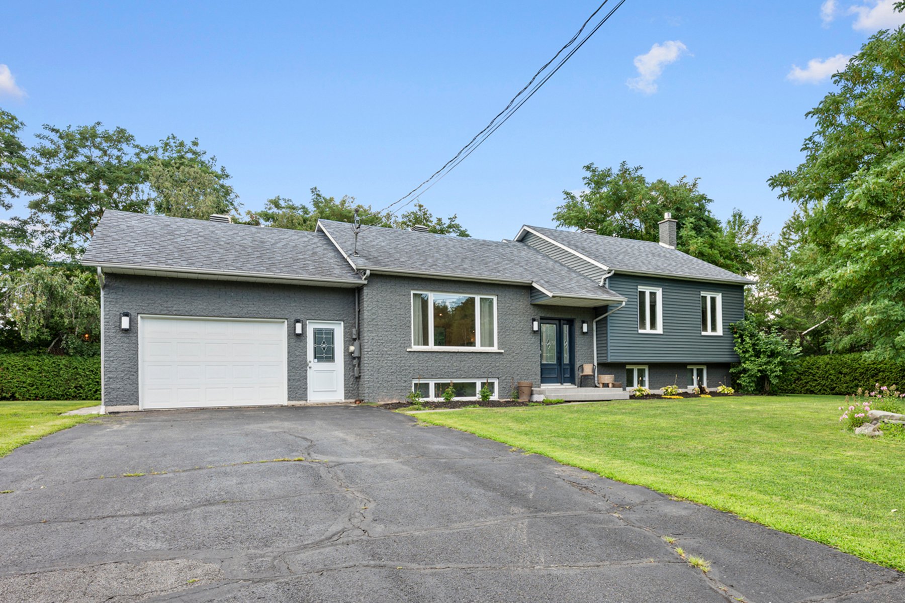 MLS: 15880728