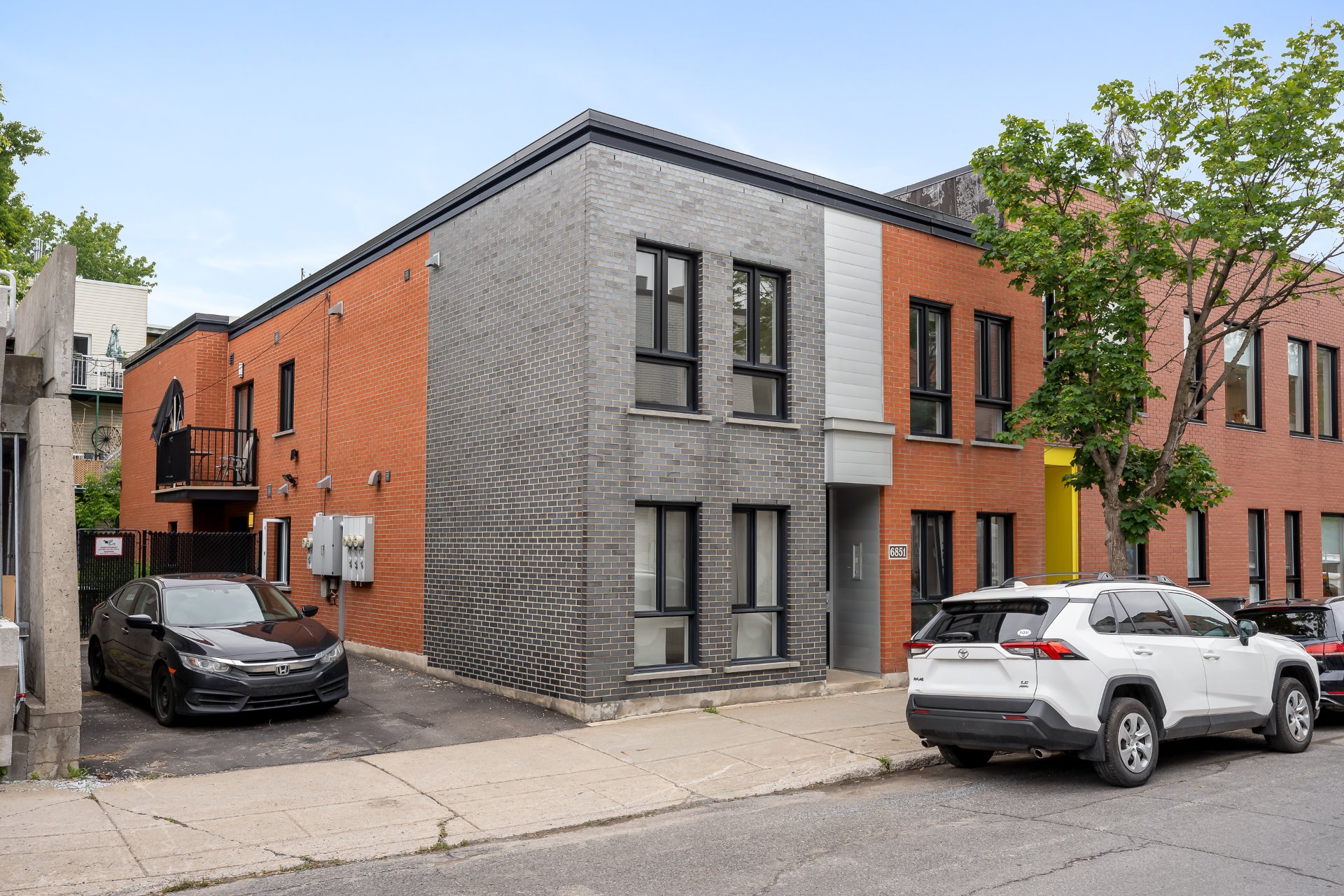 MLS: 21328004