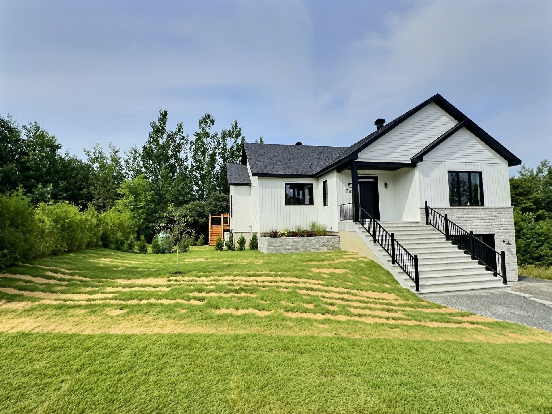 MLS: 11600501