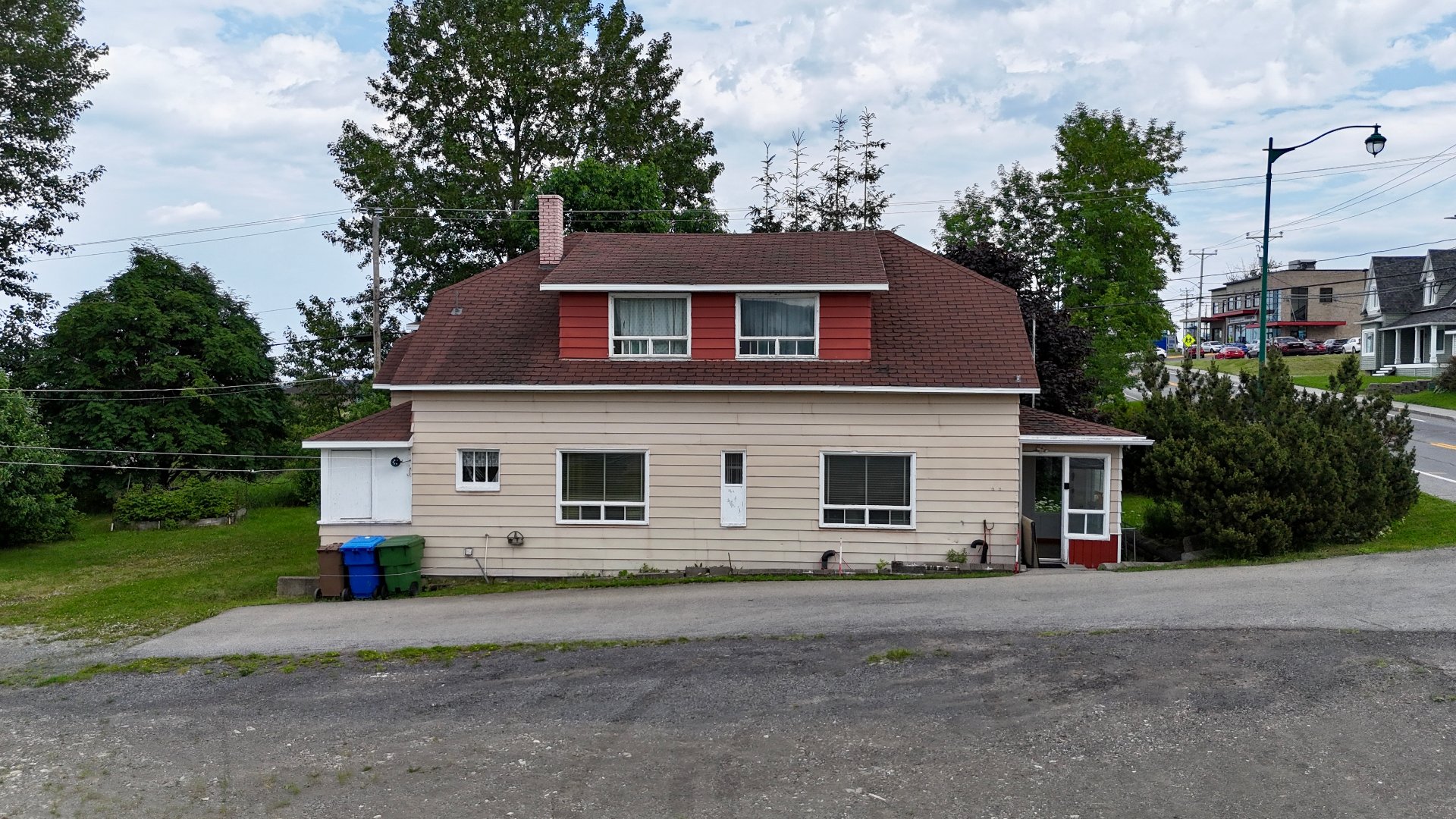 MLS: 27761245