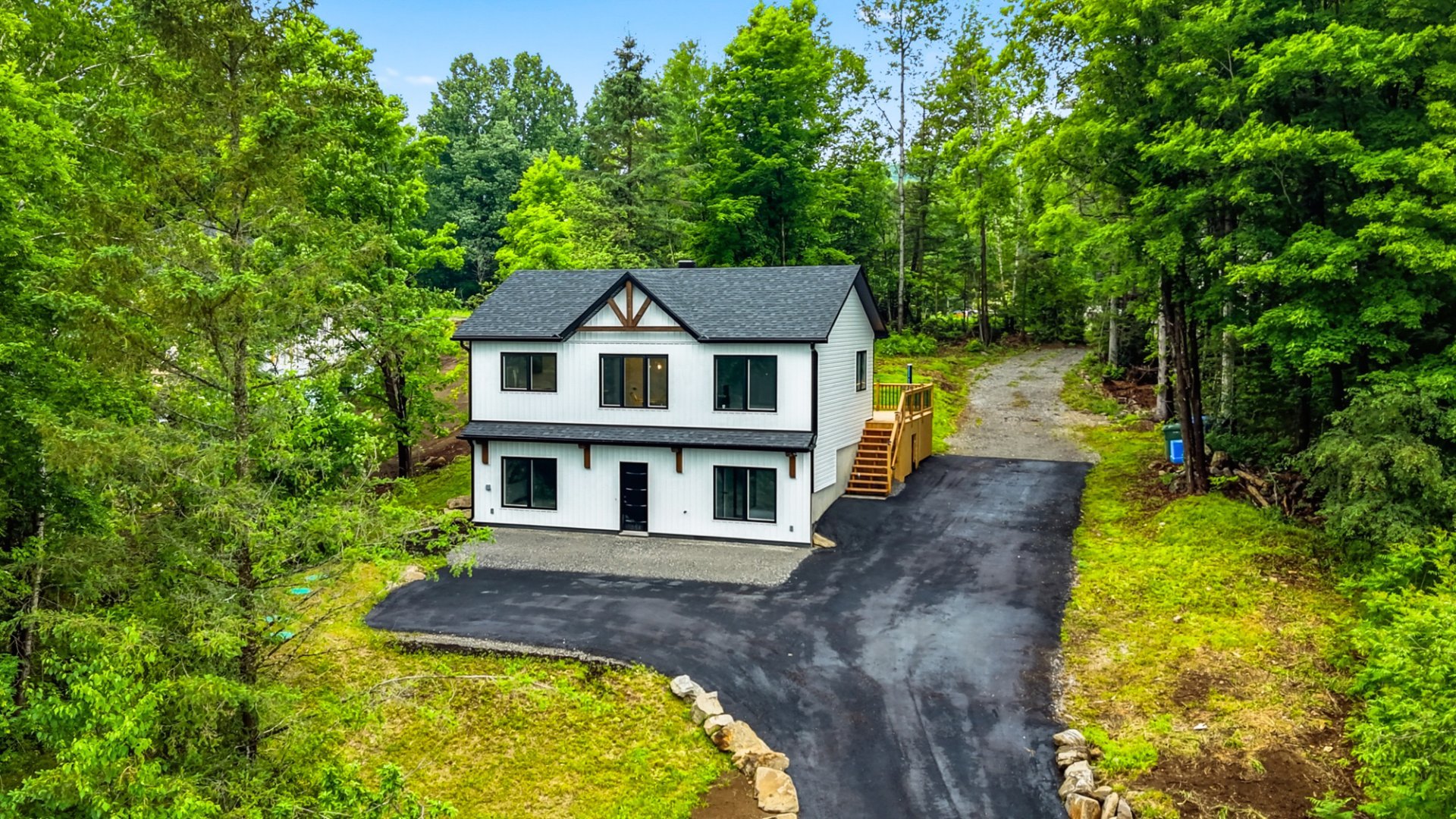 MLS: 17890578