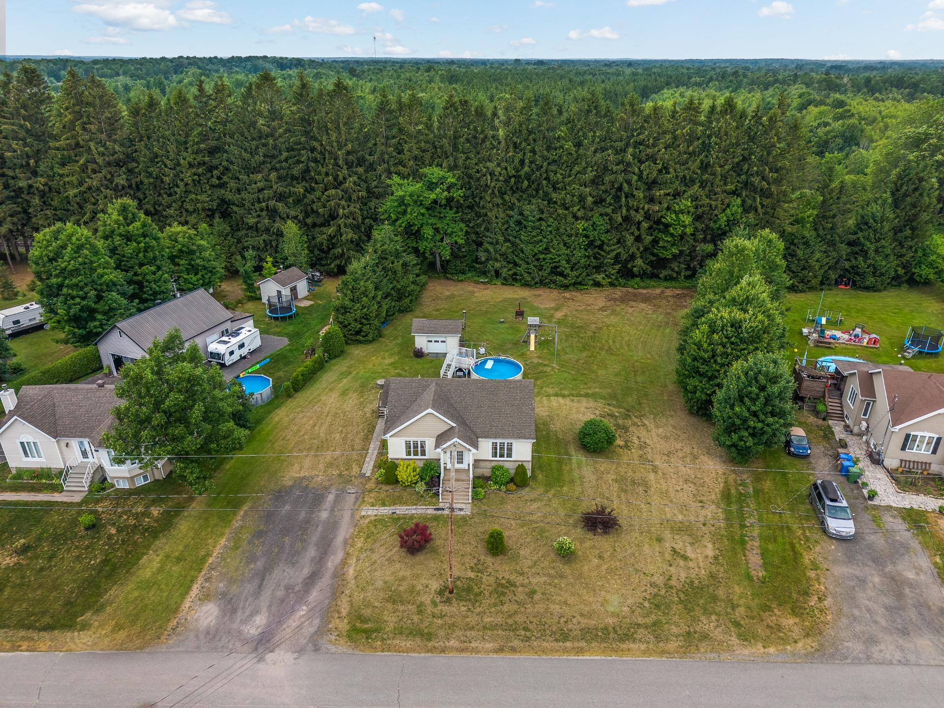 MLS: 23139207