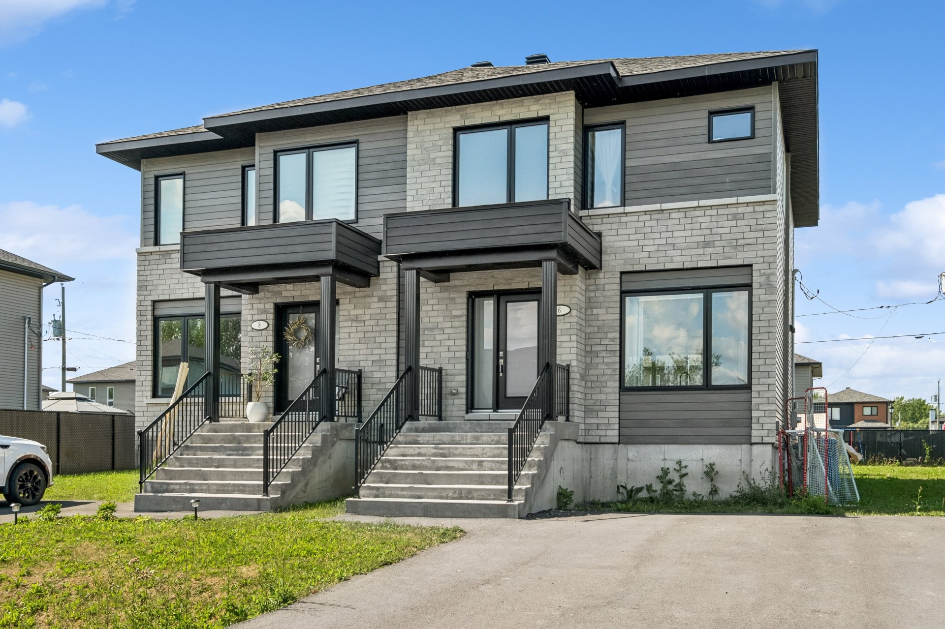 MLS: 28947095