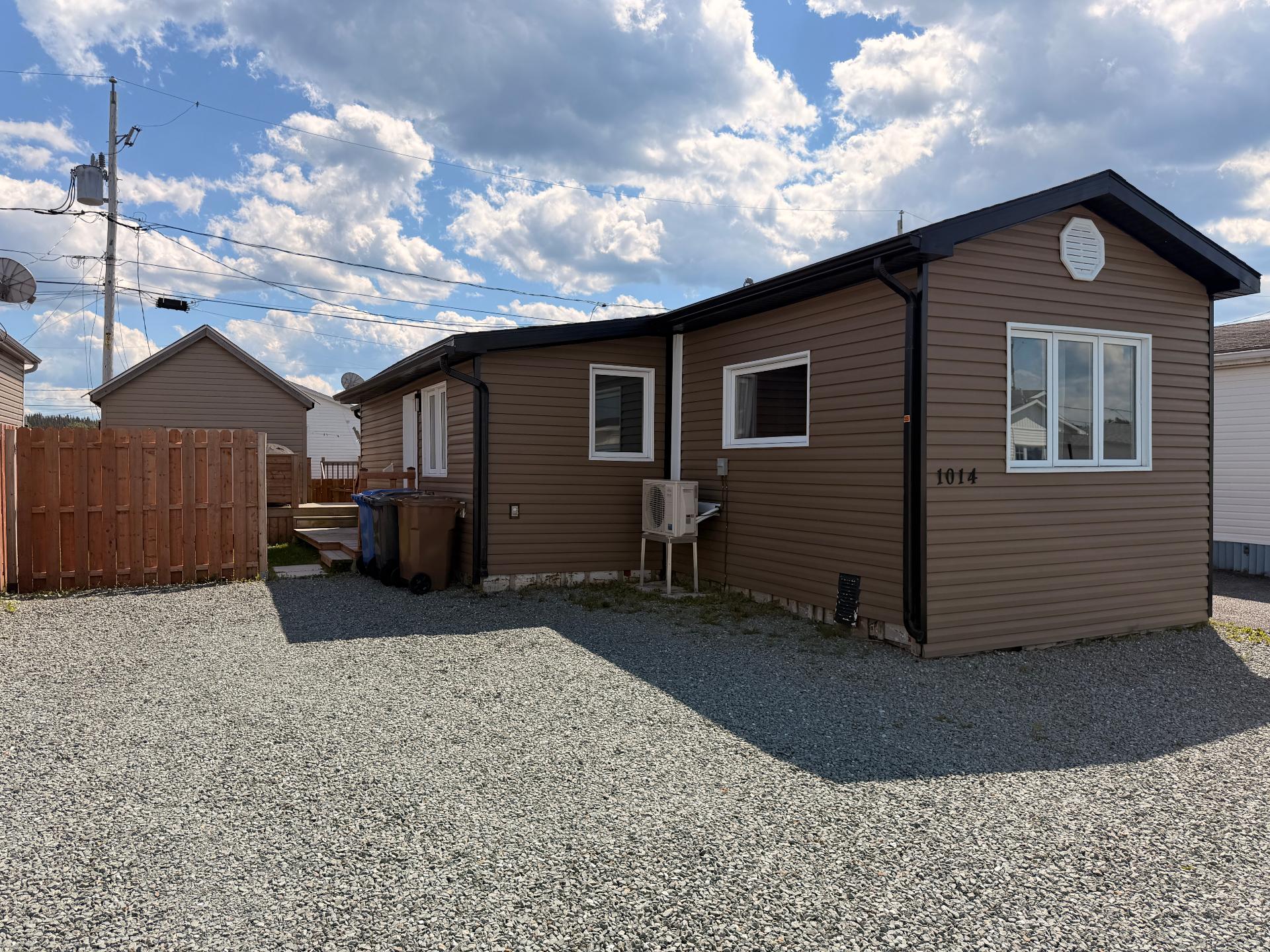 MLS: 25921162