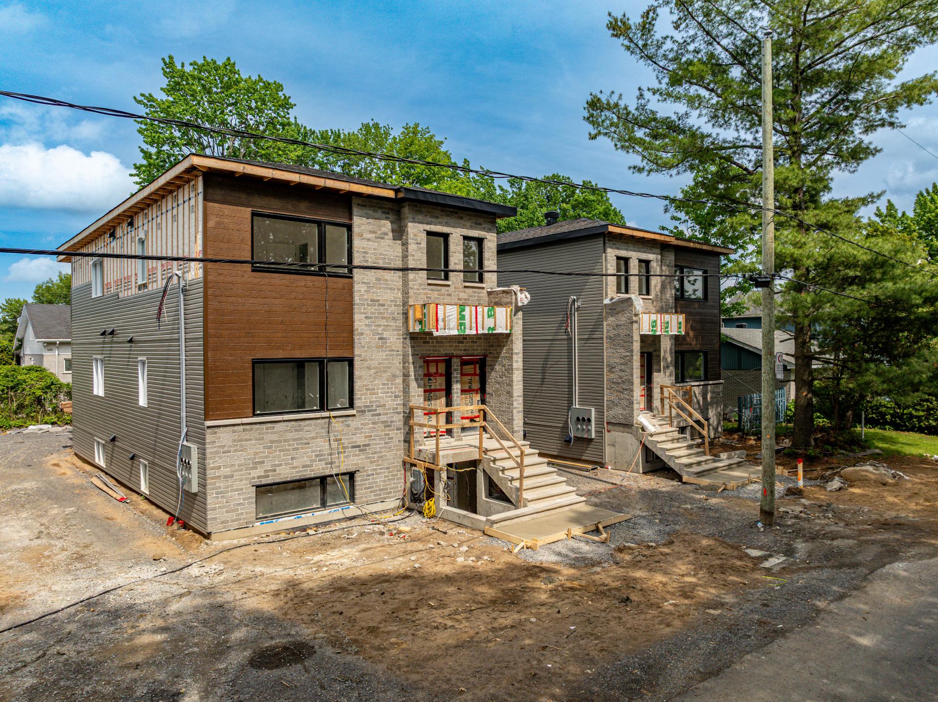 MLS: 23468943