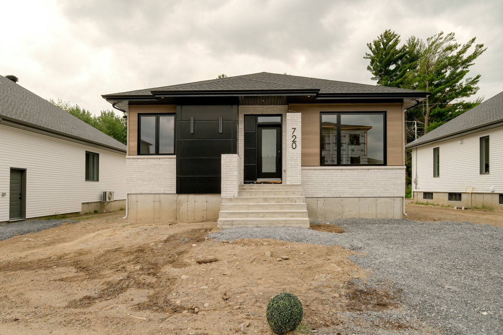 MLS: 19279579