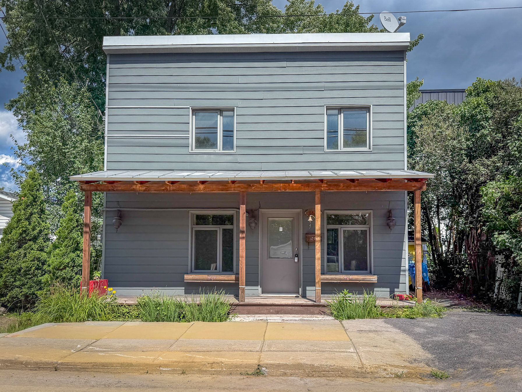 MLS: 23521391