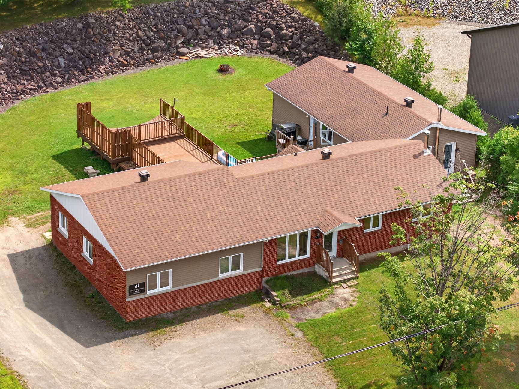 MLS: 17422080