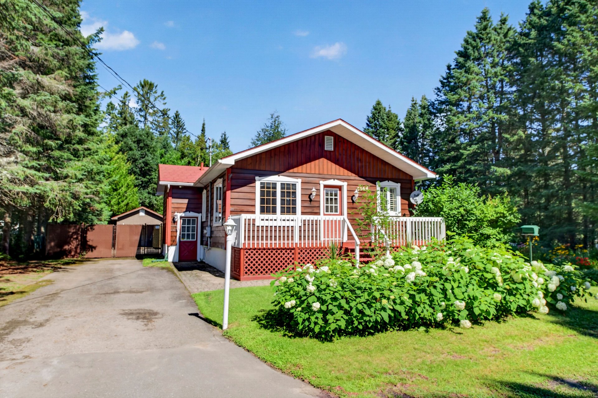 MLS: 25891921