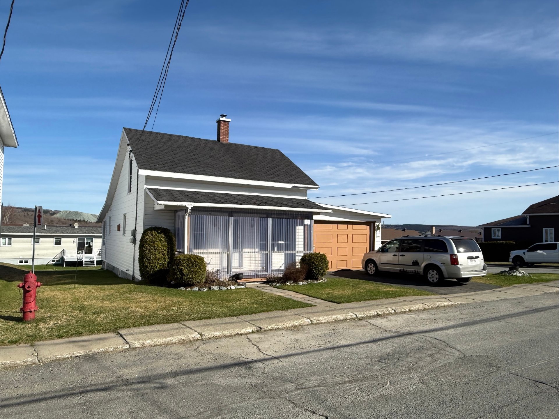MLS: 25075627