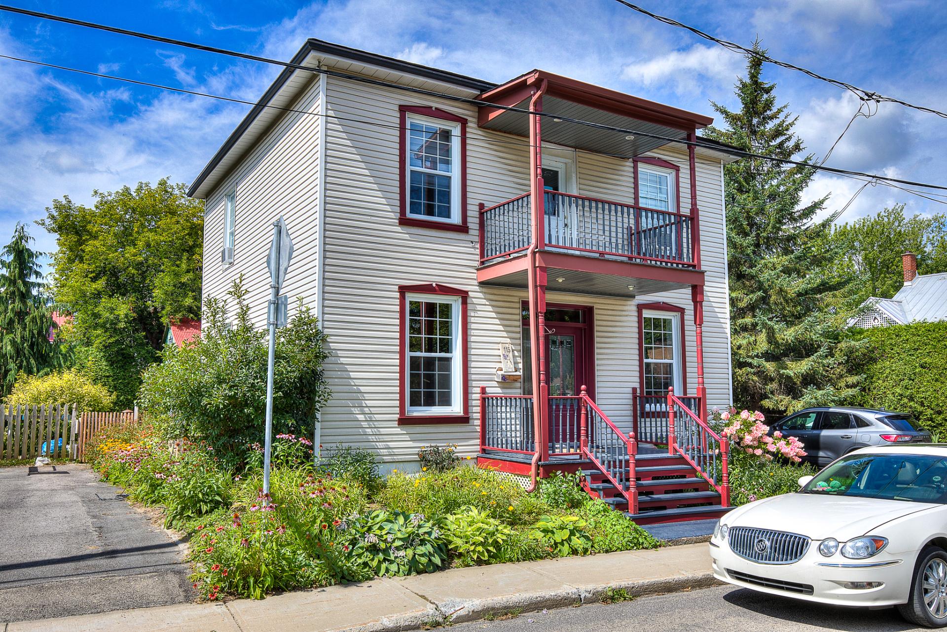 MLS: 18876750