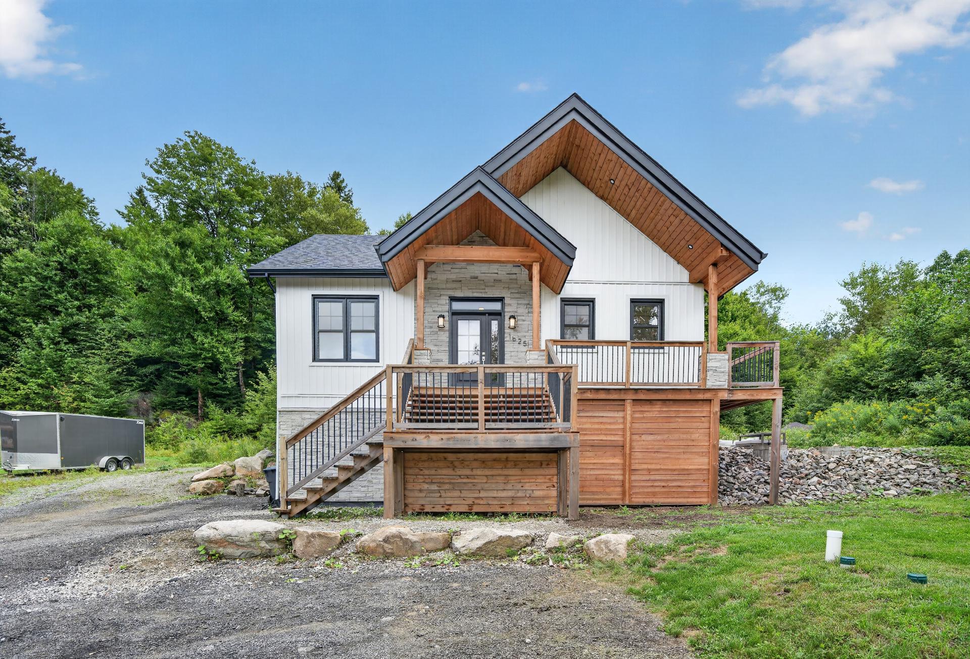 MLS: 21611296