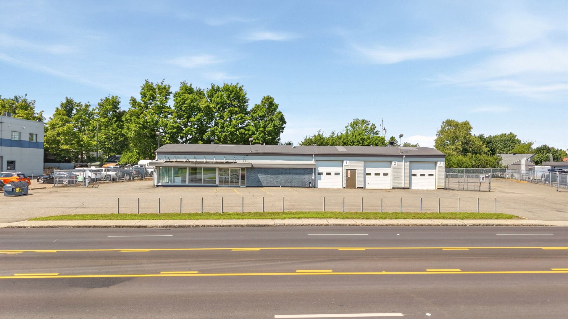 MLS: 27515311