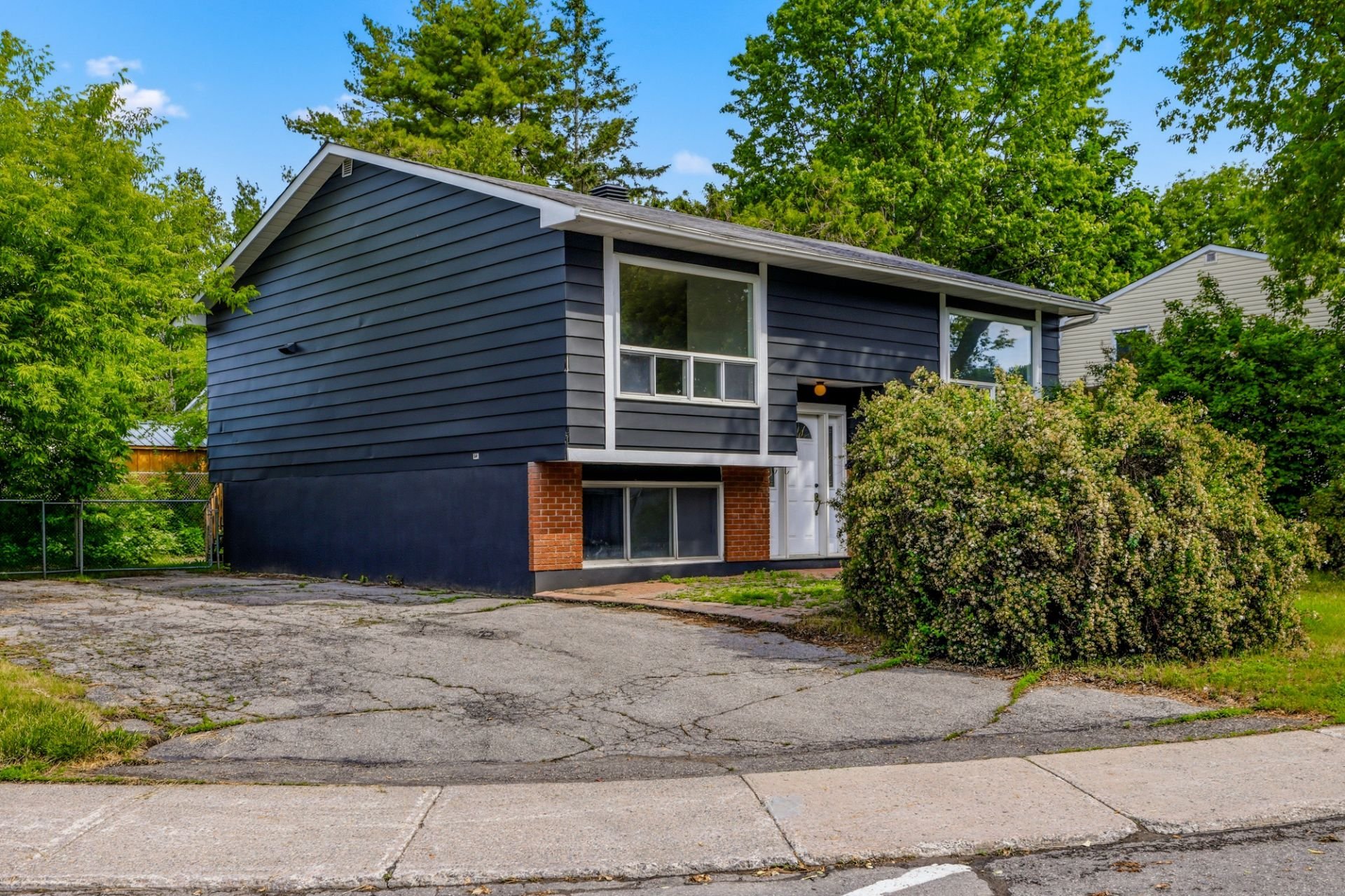 MLS: 19610022