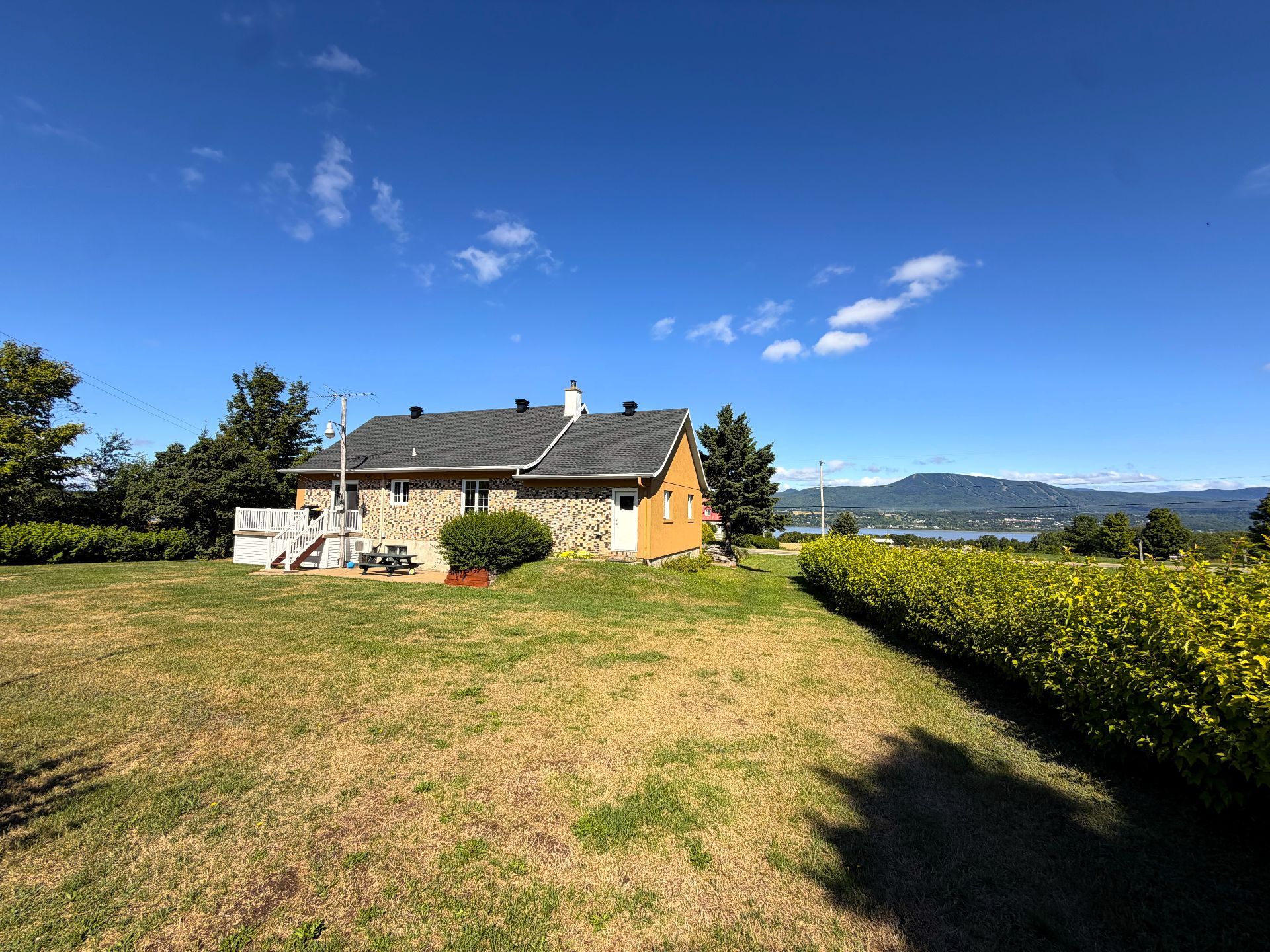 MLS: 18642029