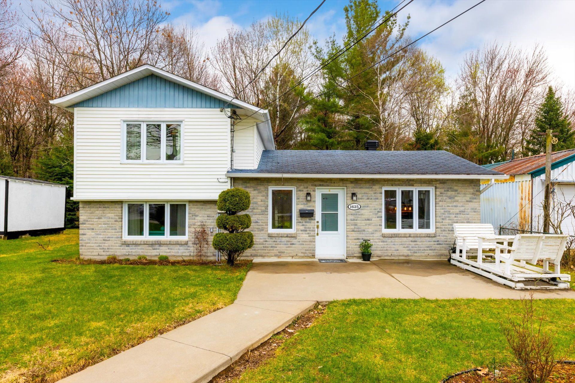 MLS: 26256524