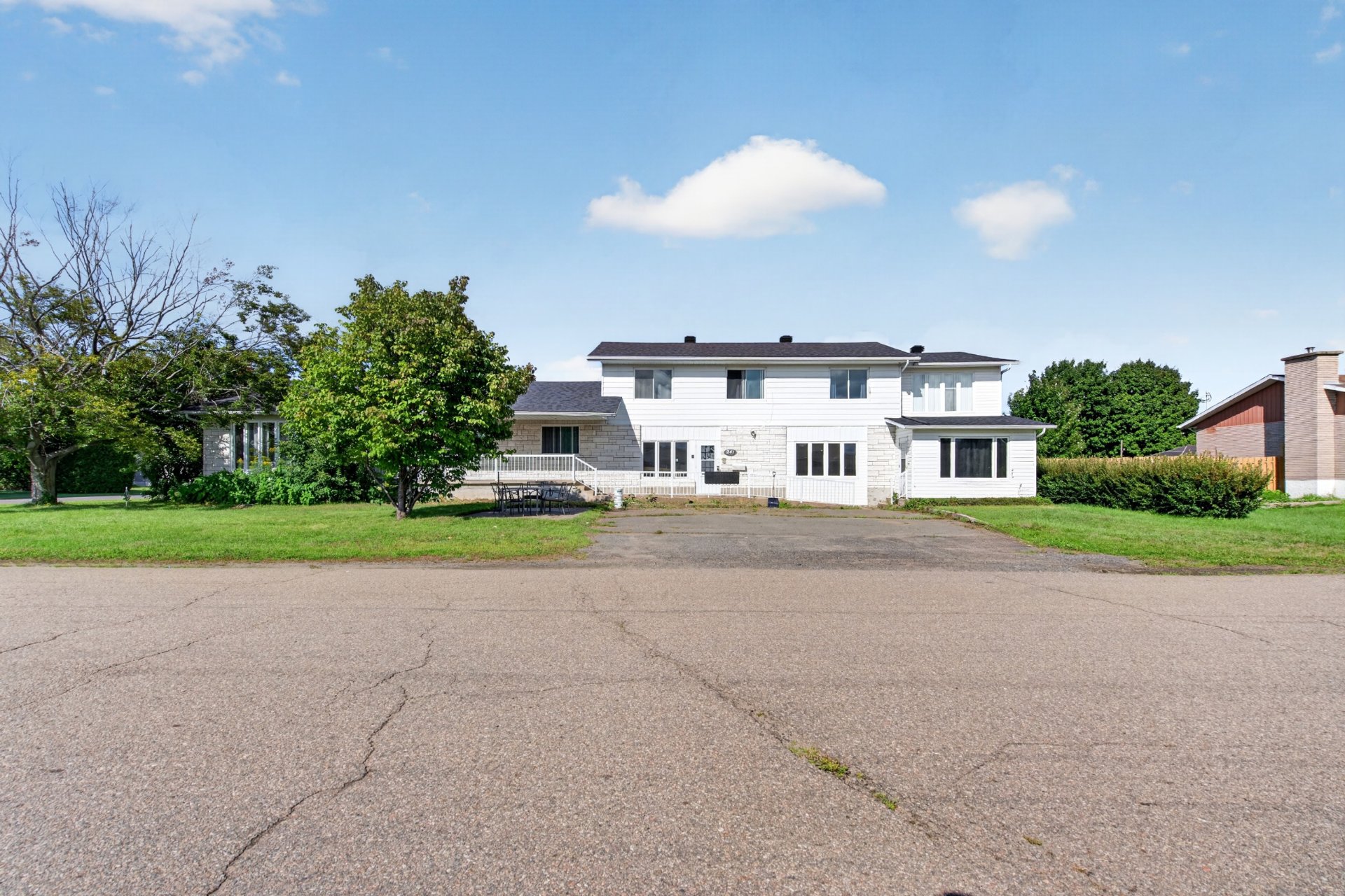 MLS: 19624324