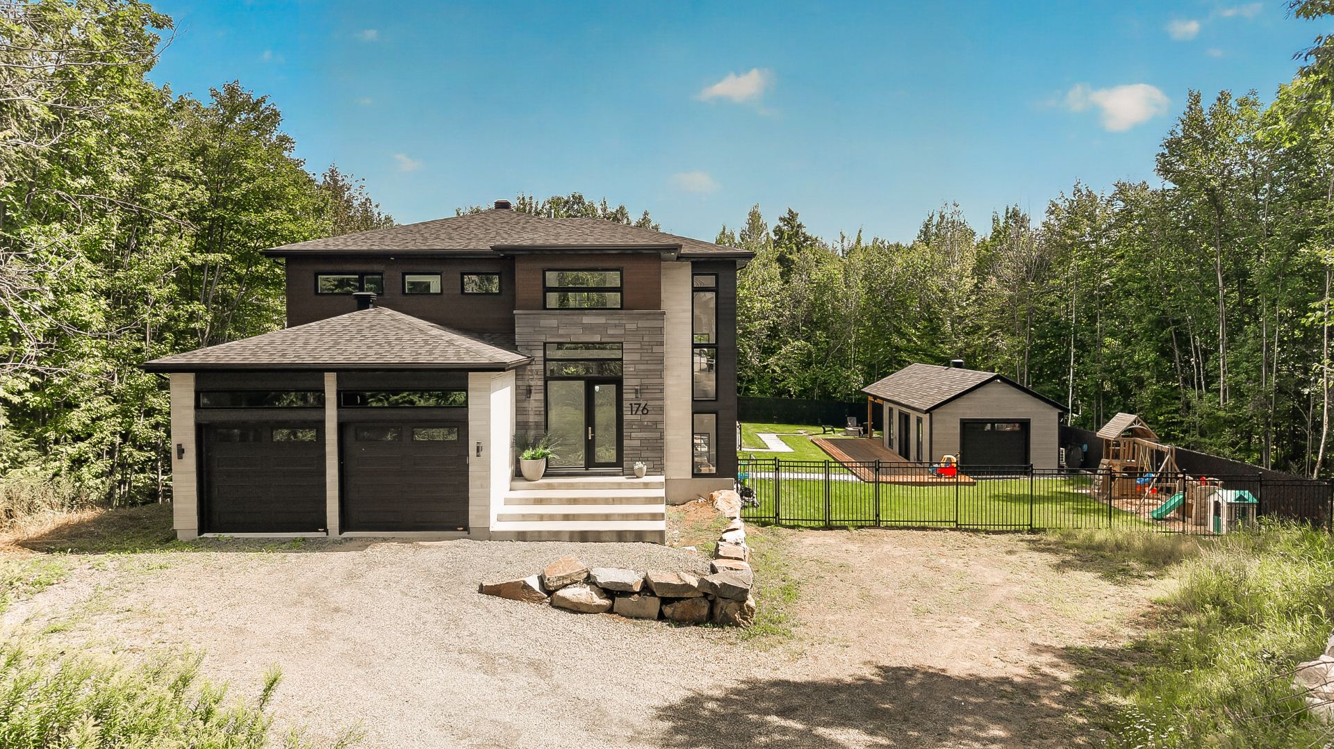 MLS: 25204065
