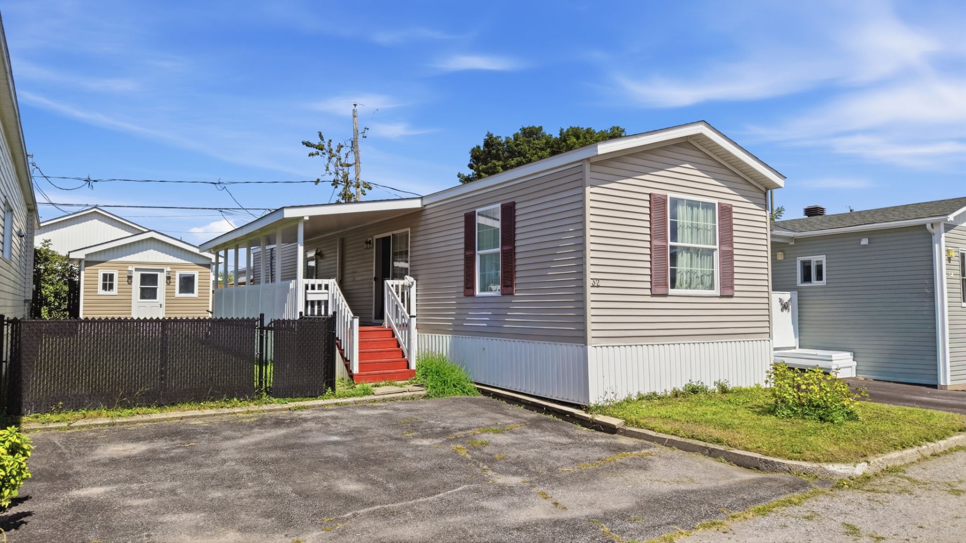 MLS: 28609839