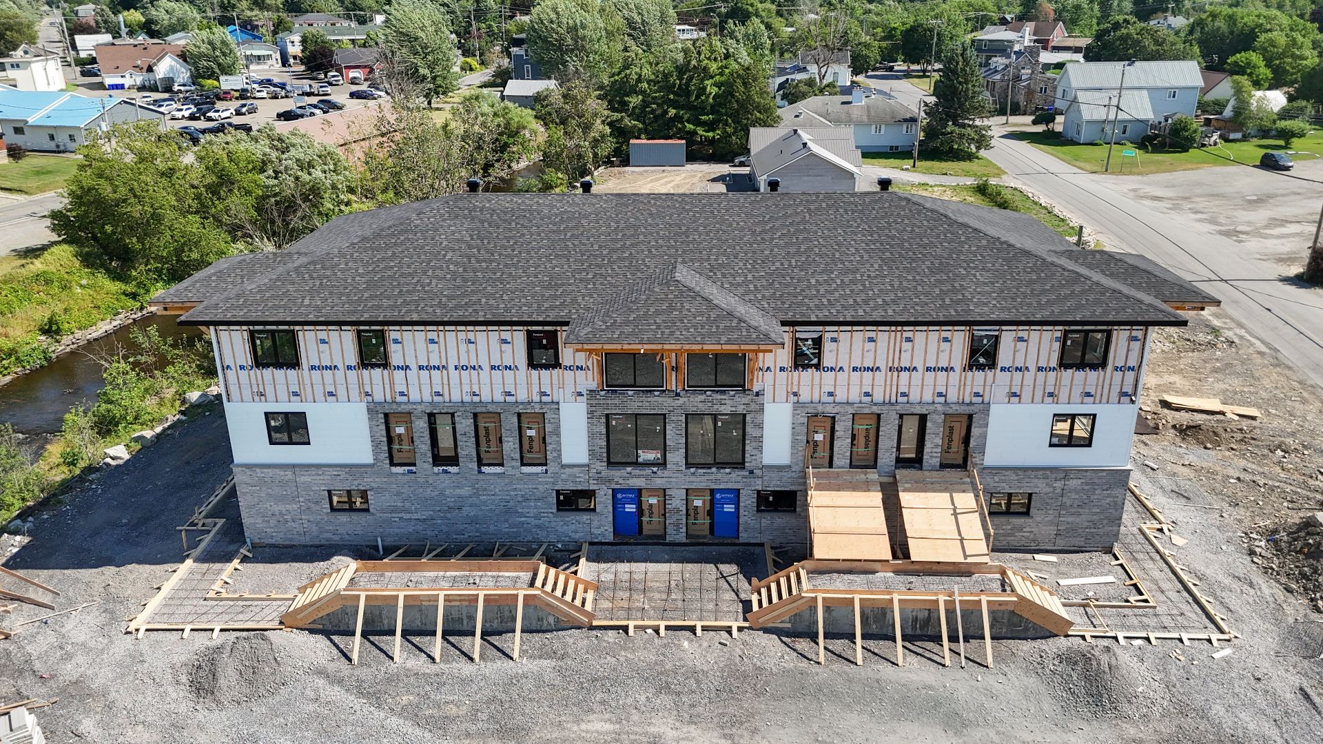 MLS: 21586983