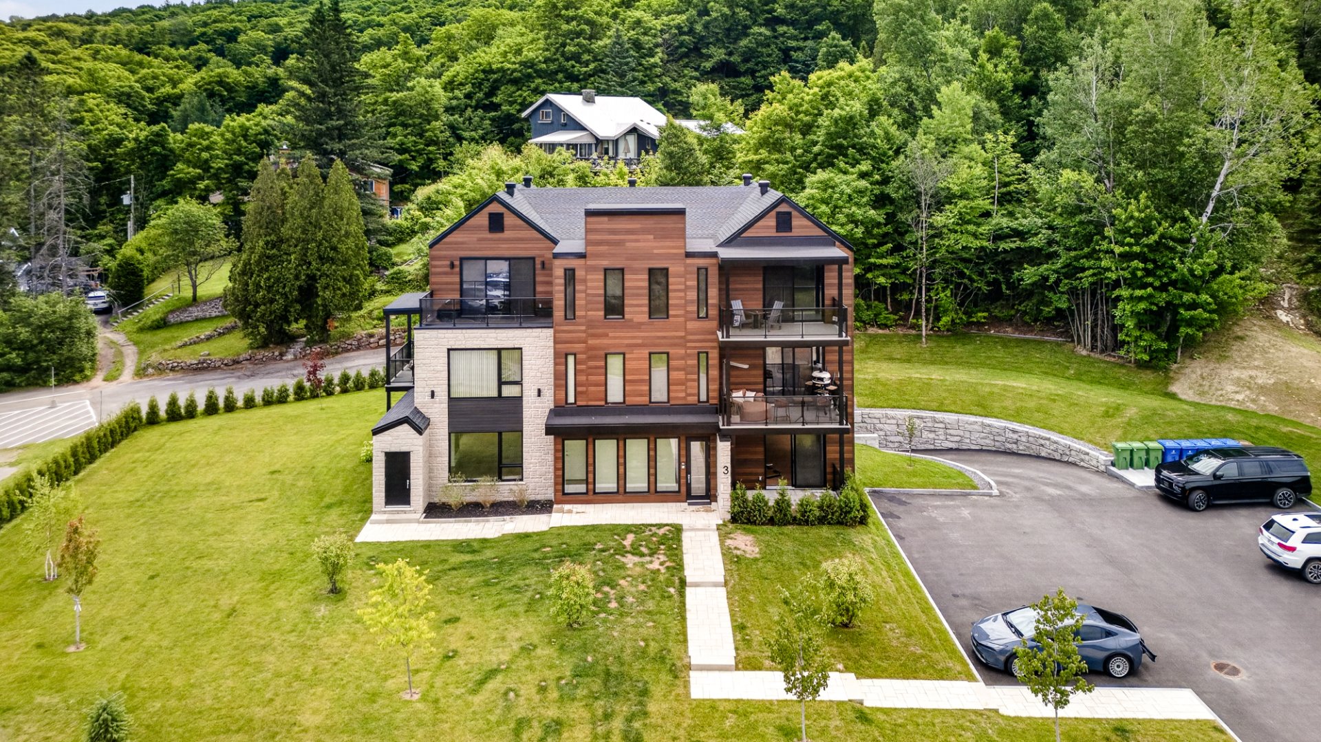 MLS: 25580370