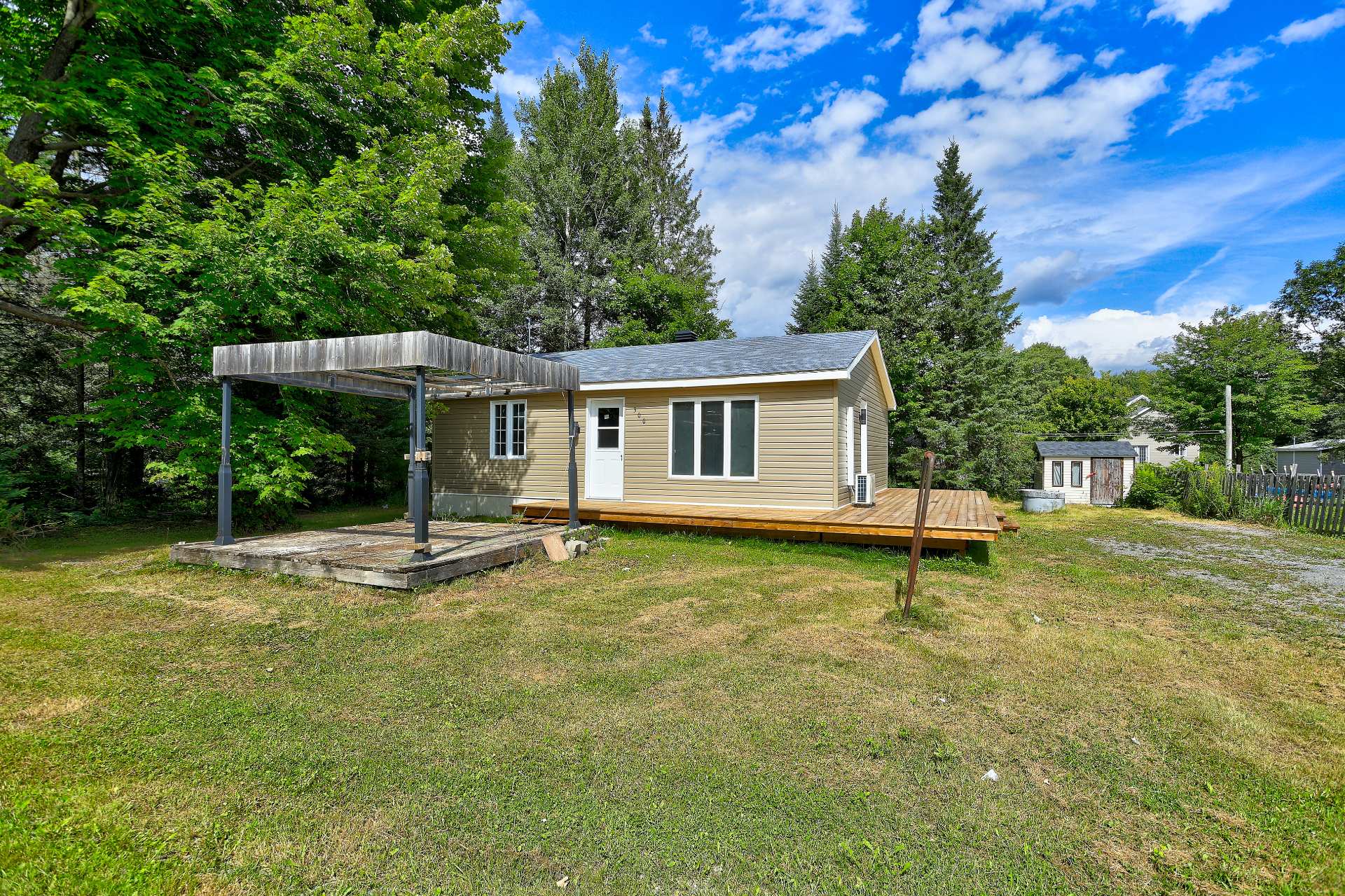 MLS: 16540491