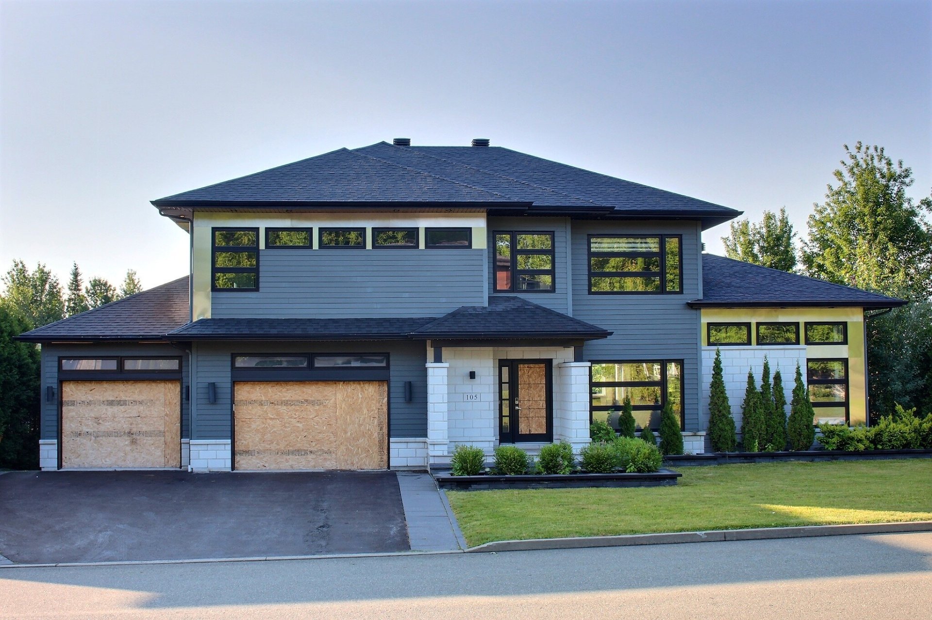 MLS: 16438854