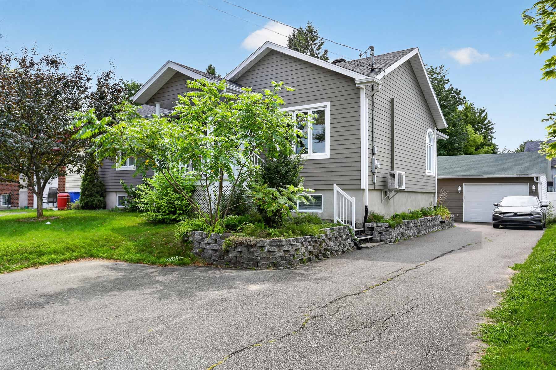 MLS: 25789486