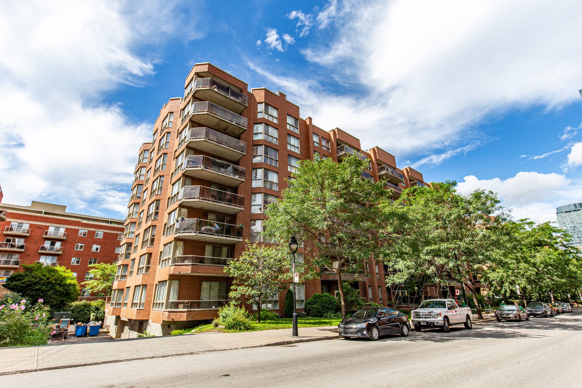 MLS: 17791052