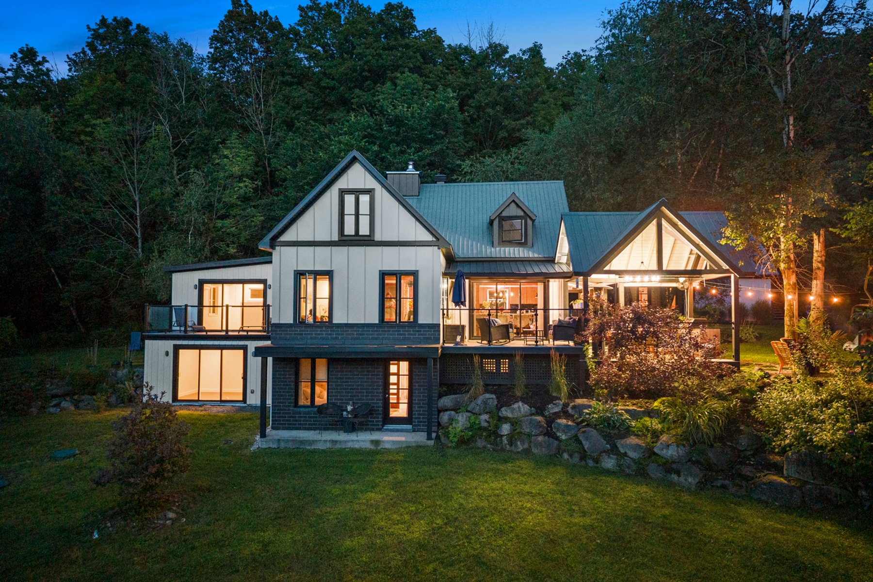 MLS: 28685749