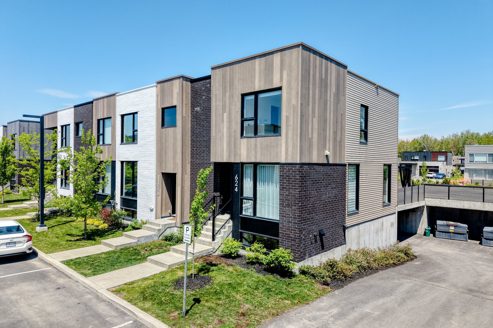 MLS: 25050572