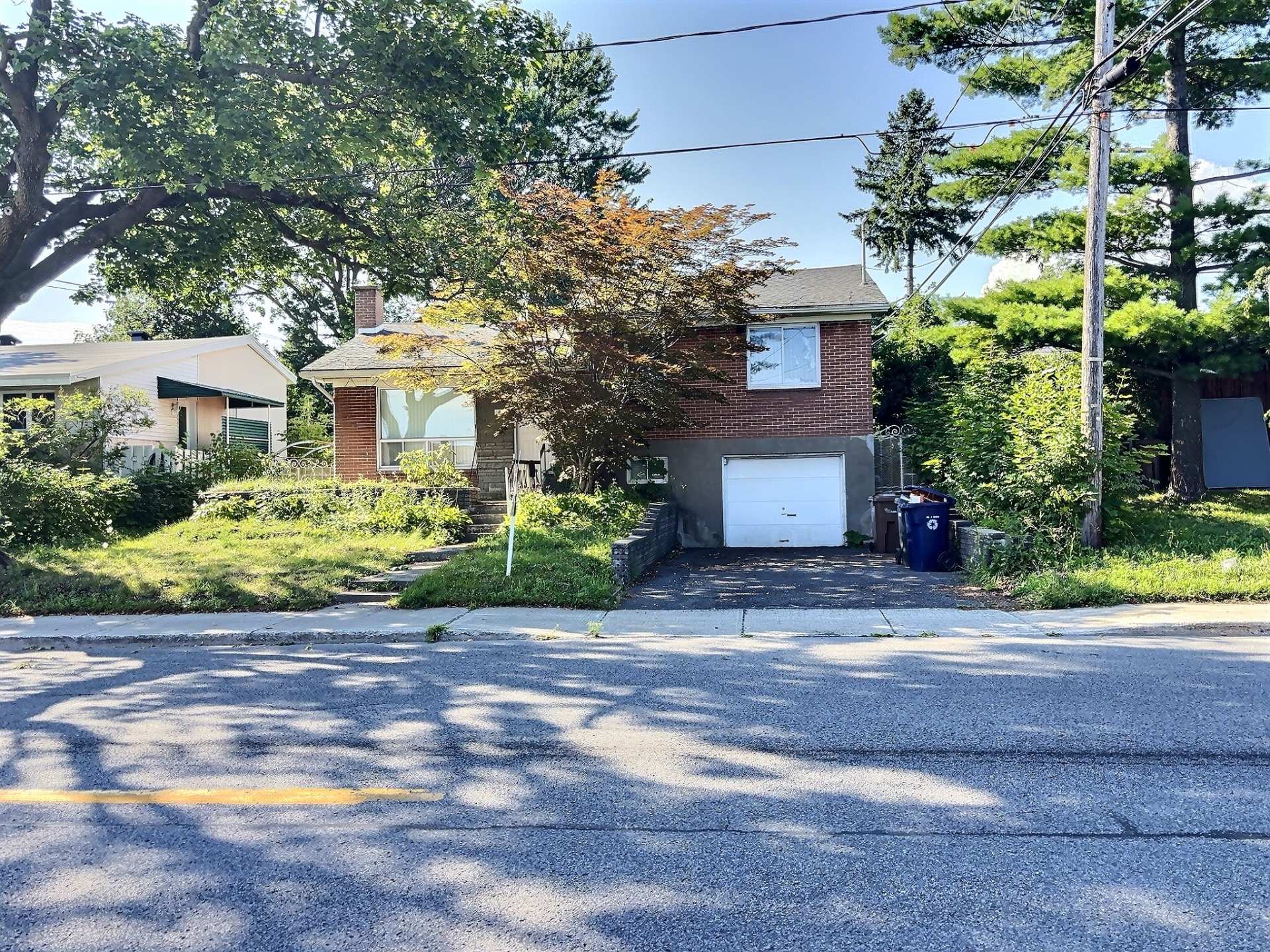 MLS: 27994368