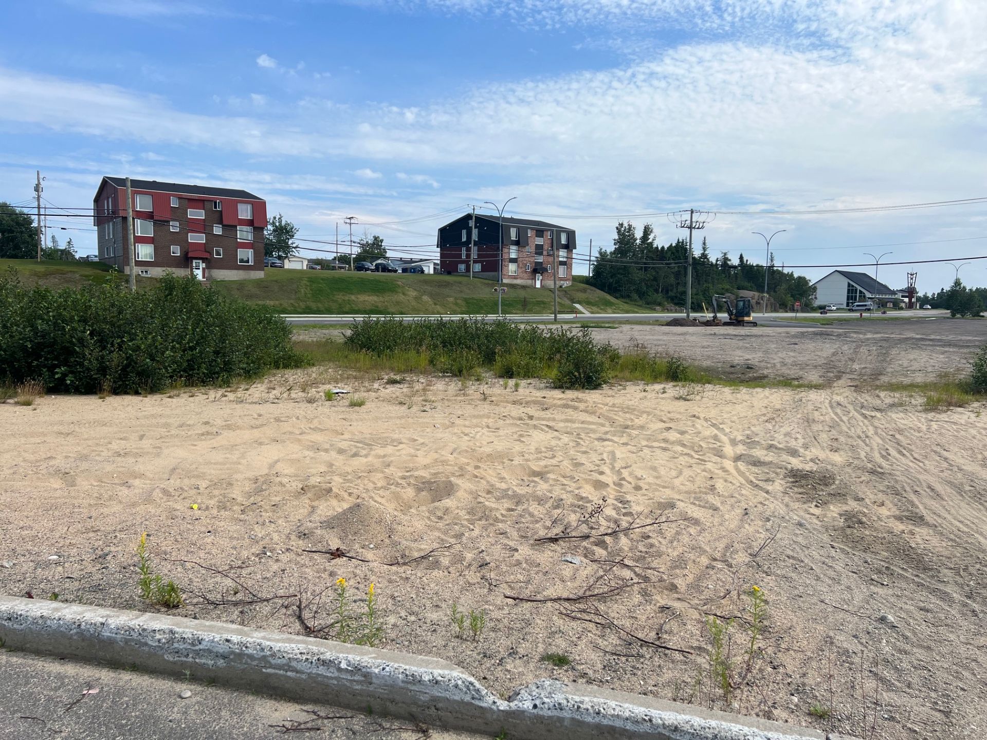 MLS: 28088971